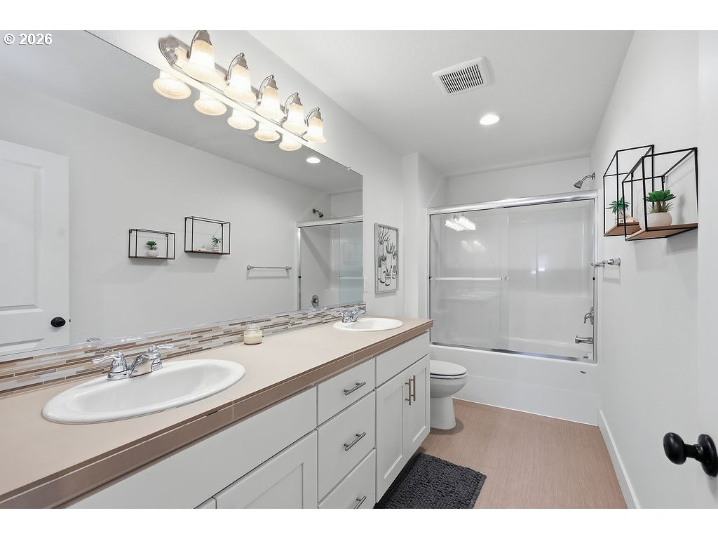2574 Brackenfern Rd Property Photo 34