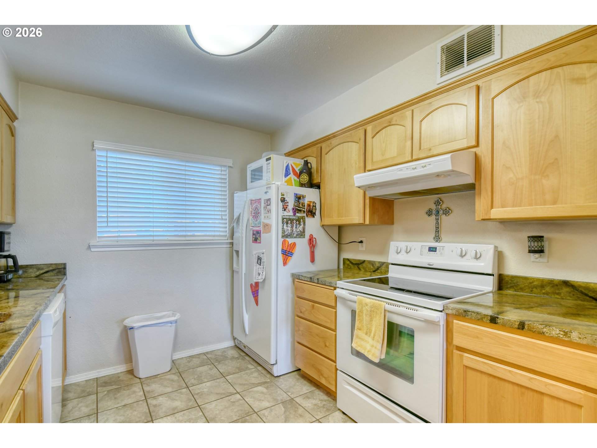 1900 Nw Carden Ave 2 Property Photo 13