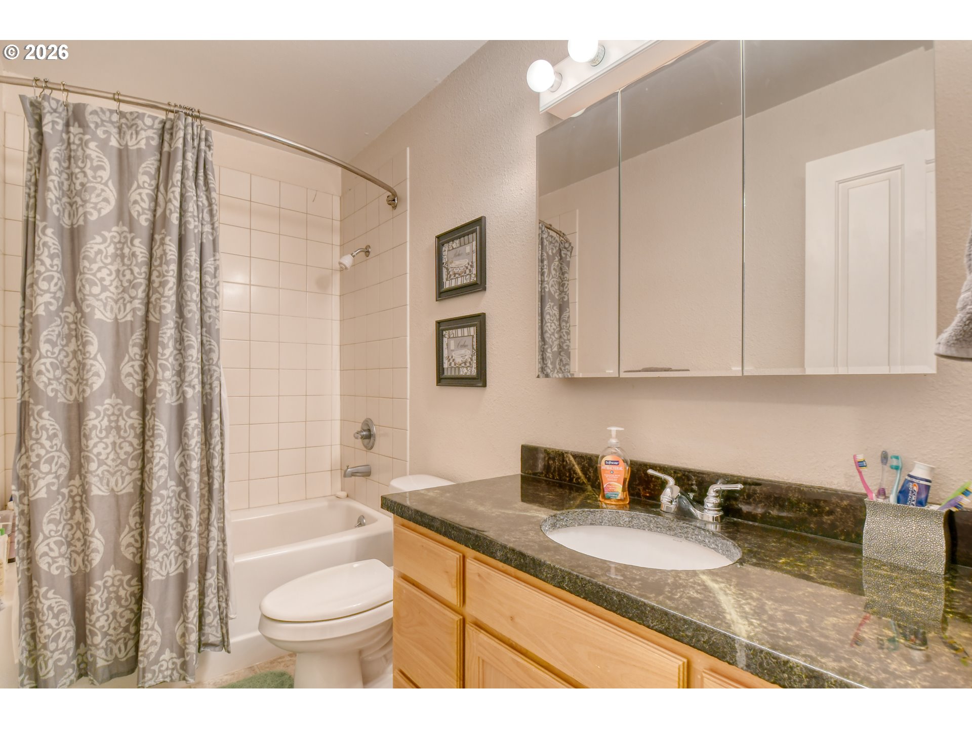 1900 Nw Carden Ave 2 Property Photo 18