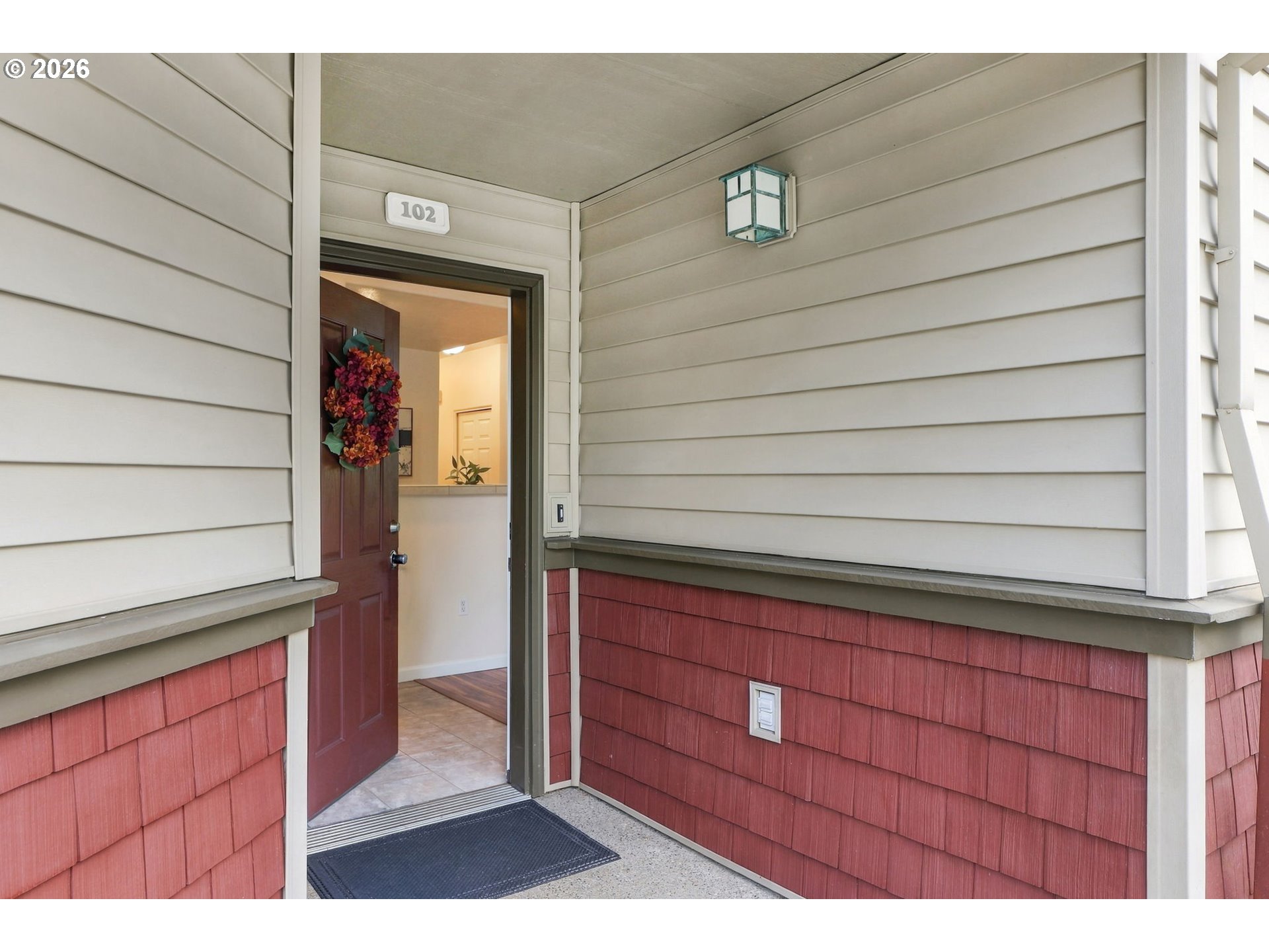 1831 Ne 101st Ave 102 Property Photo 1