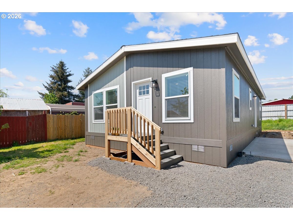40000 Stayton Scio Loop 14 Property Photo 3