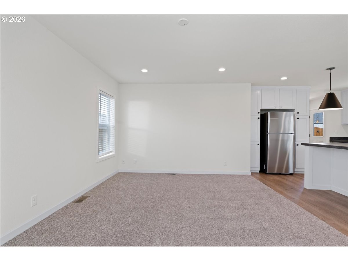 40000 Stayton Scio Loop 14 Property Photo 16