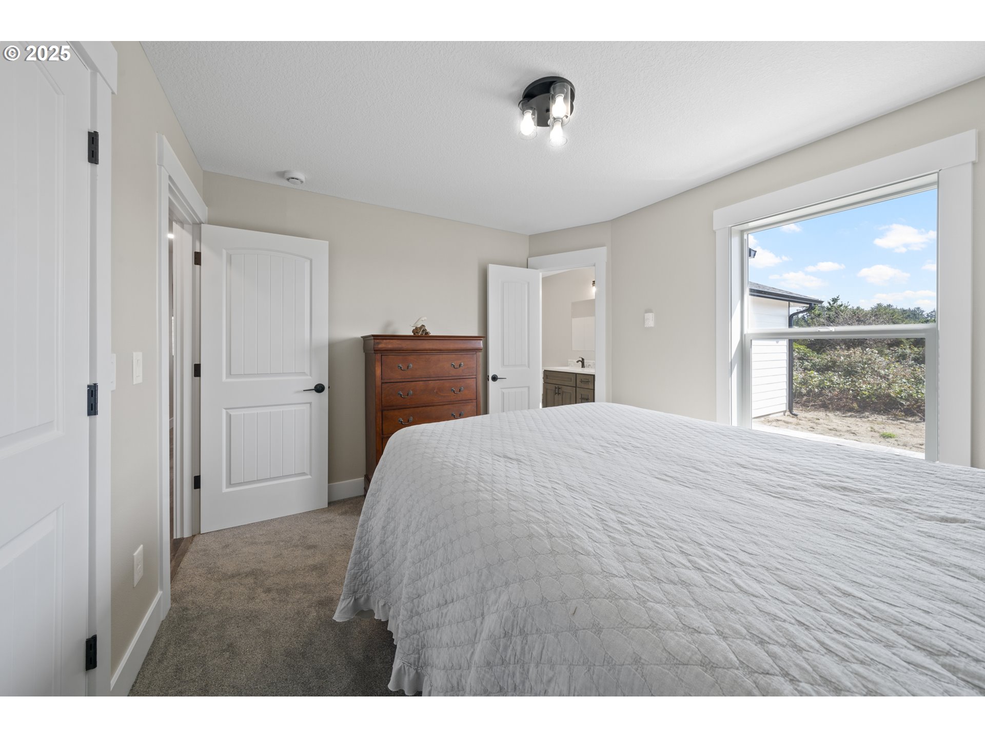 31401 J Pl Property Photo 16