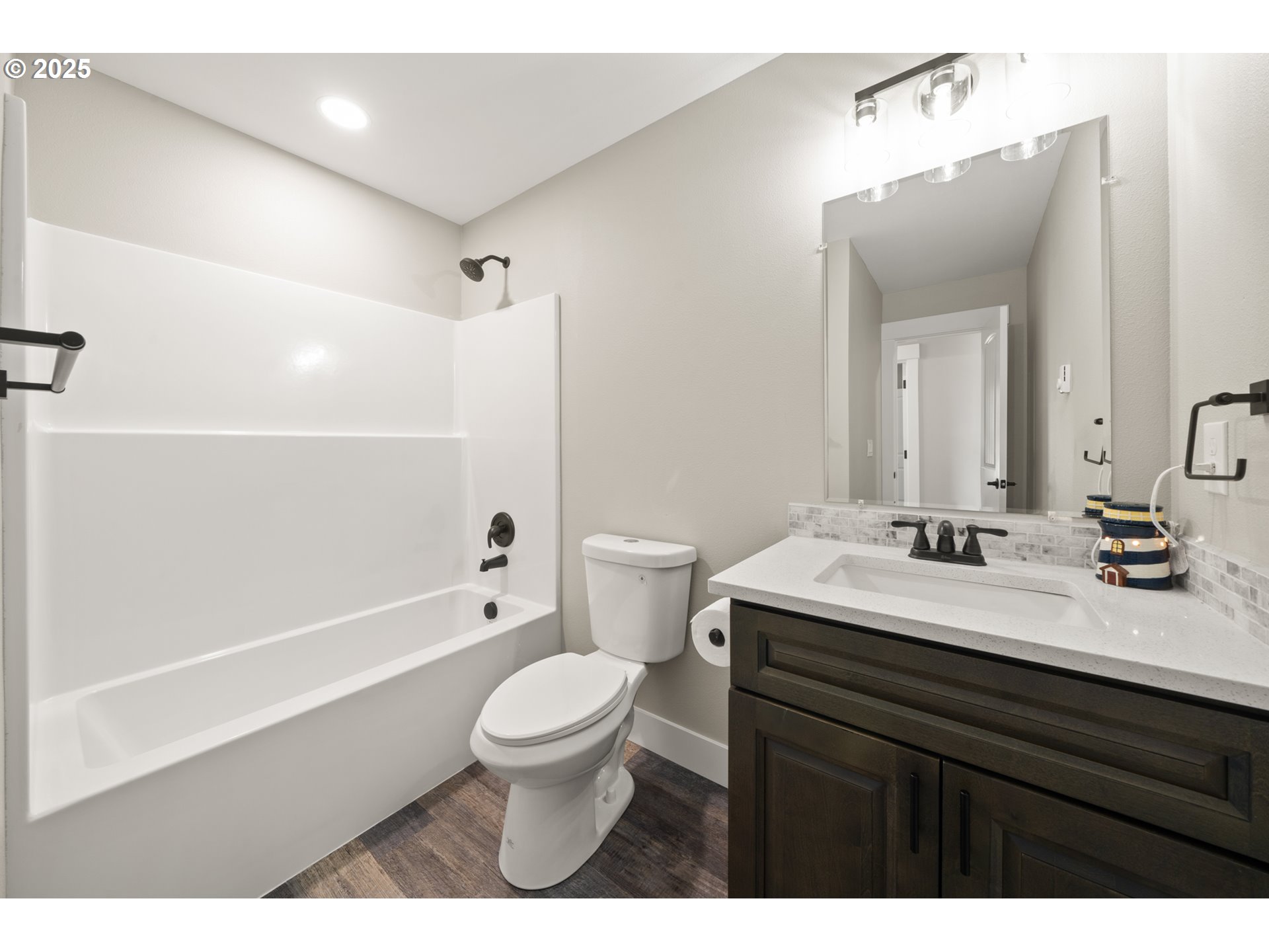 31401 J Pl Property Photo 17