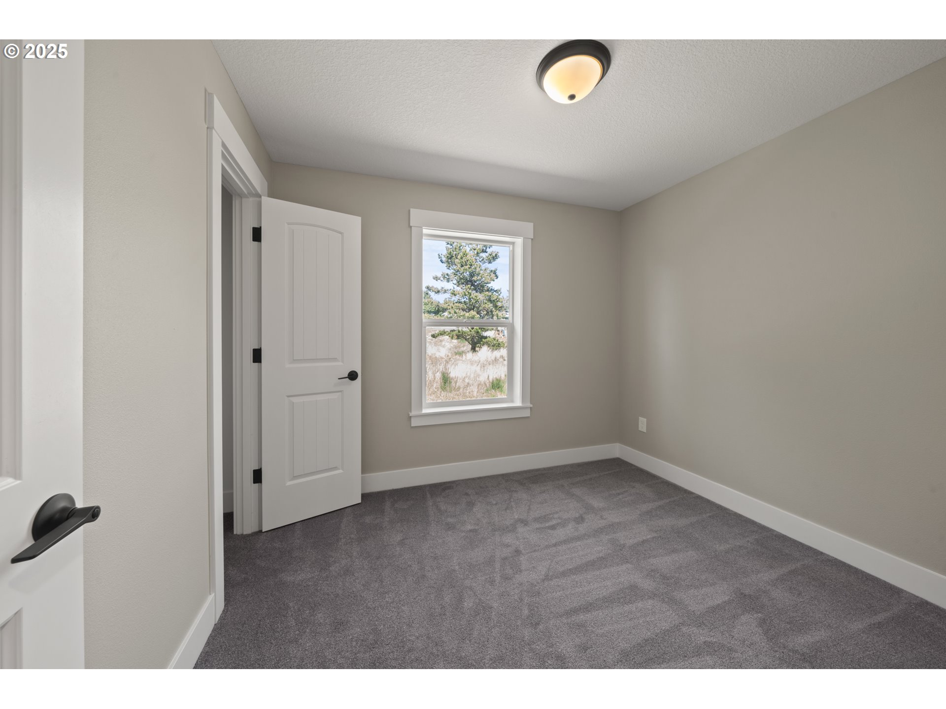 31401 J Pl Property Photo 18