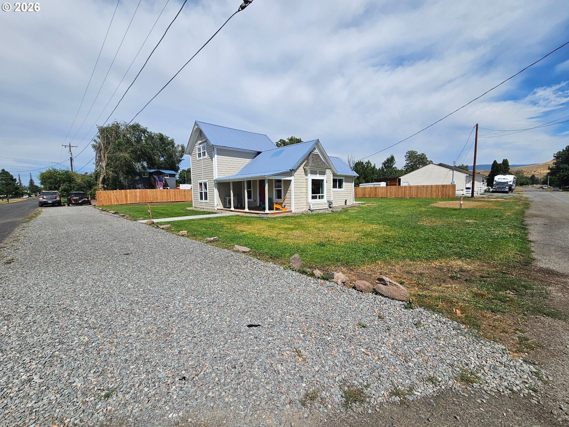 867 S 3rd St Property Photo 1