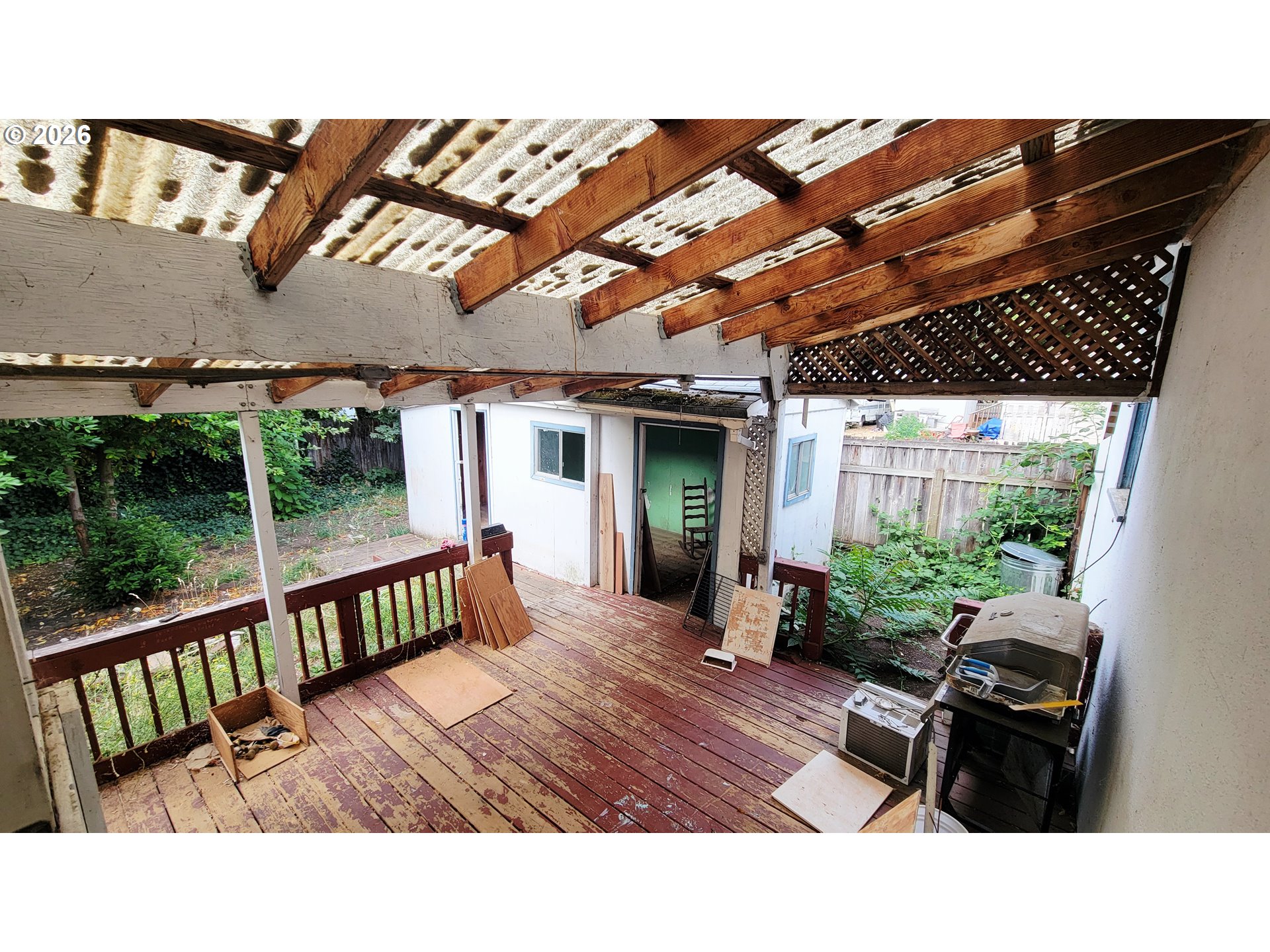 168 Ne Broadway St Property Photo 17