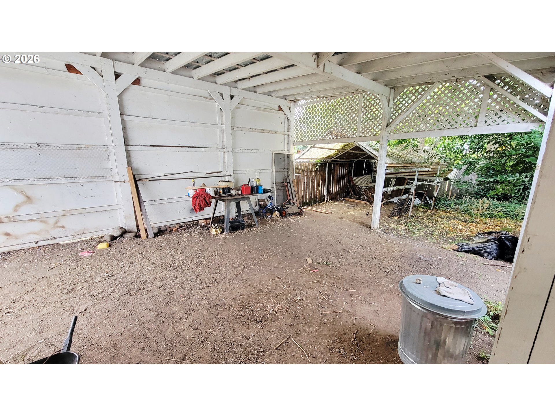 168 Ne Broadway St Property Photo 21