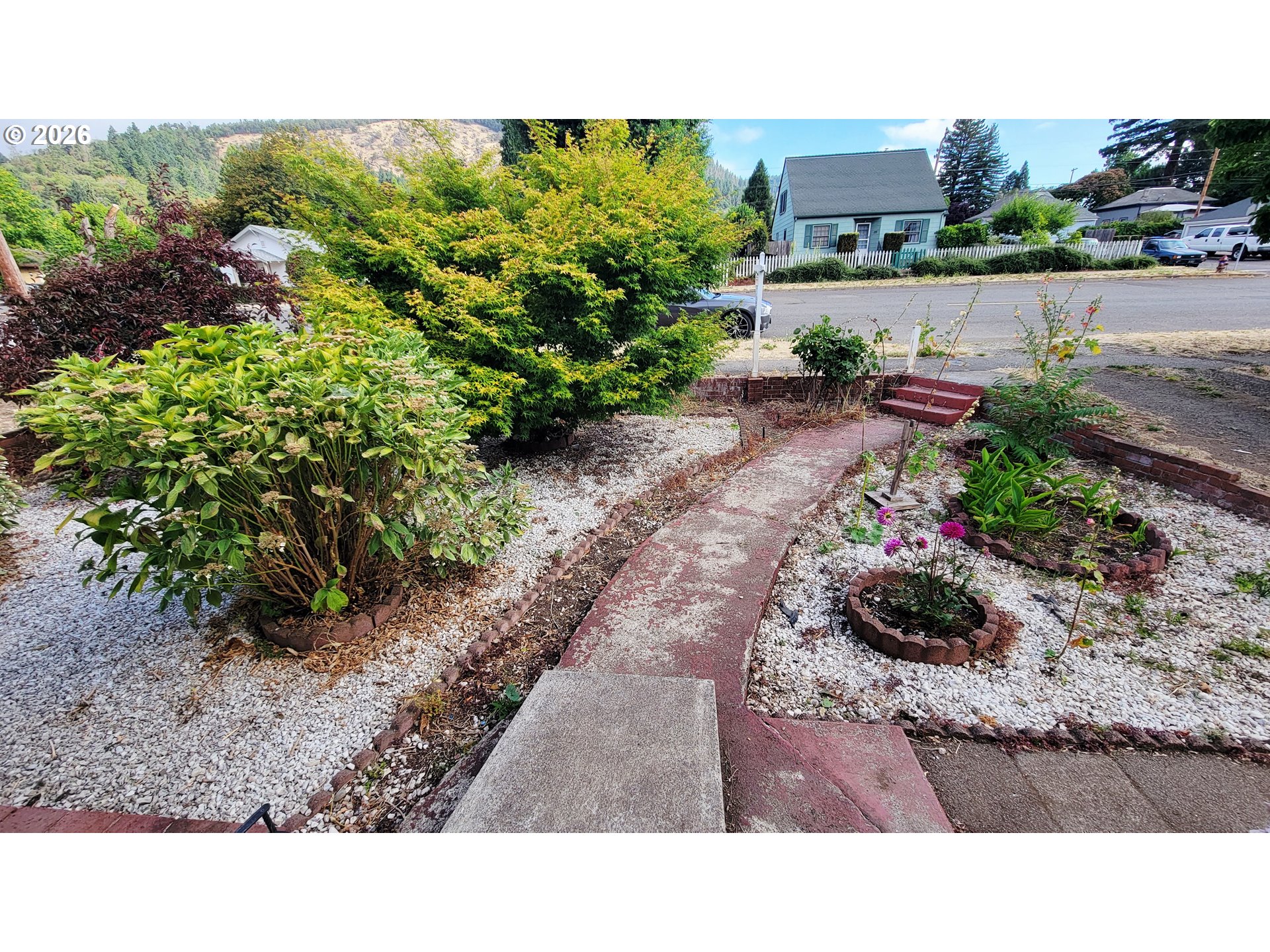 168 Ne Broadway St Property Photo 26