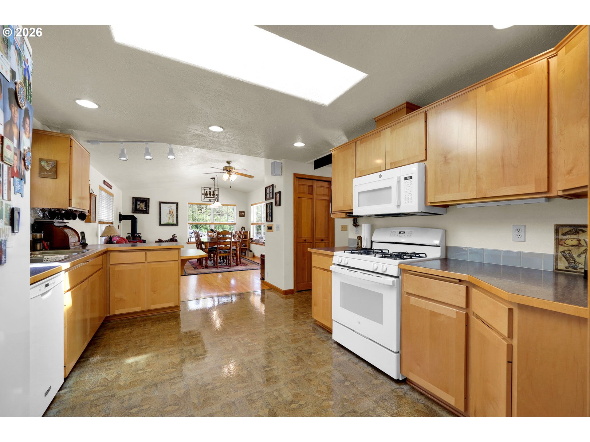 37410 Hills Creek Rd Property Photo 6