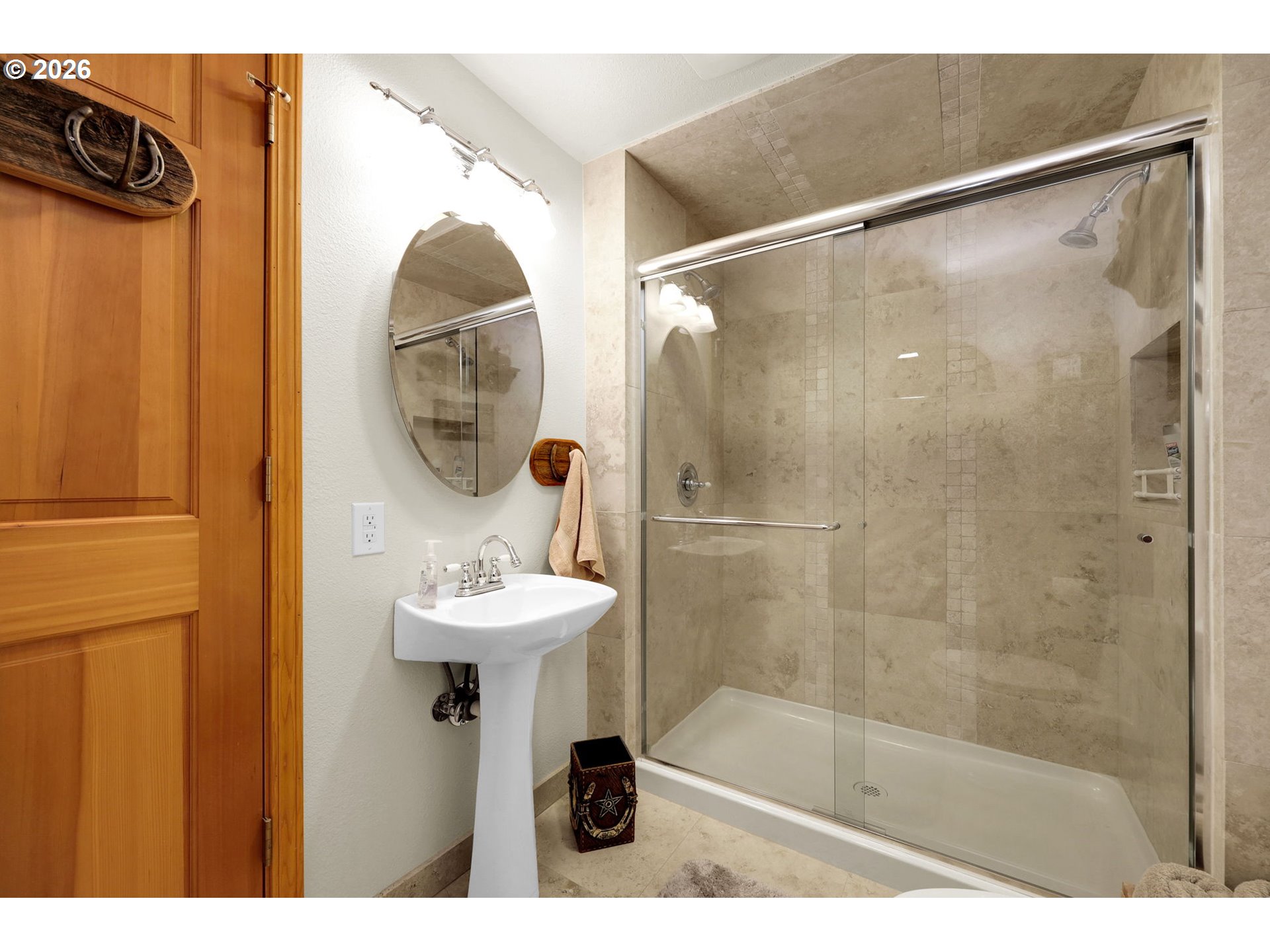 37410 Hills Creek Rd Property Photo 18