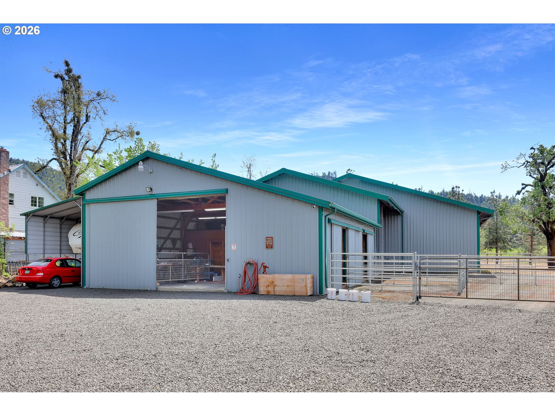 37410 Hills Creek Rd Property Photo 21