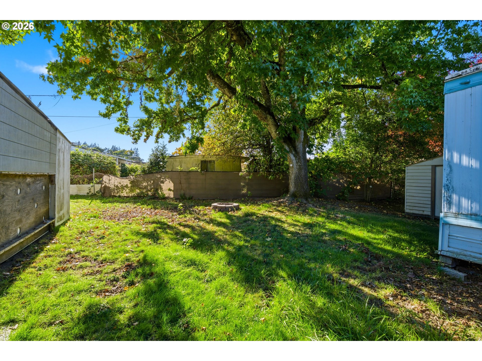 3950 Coburg Rd 11 Property Photo 13