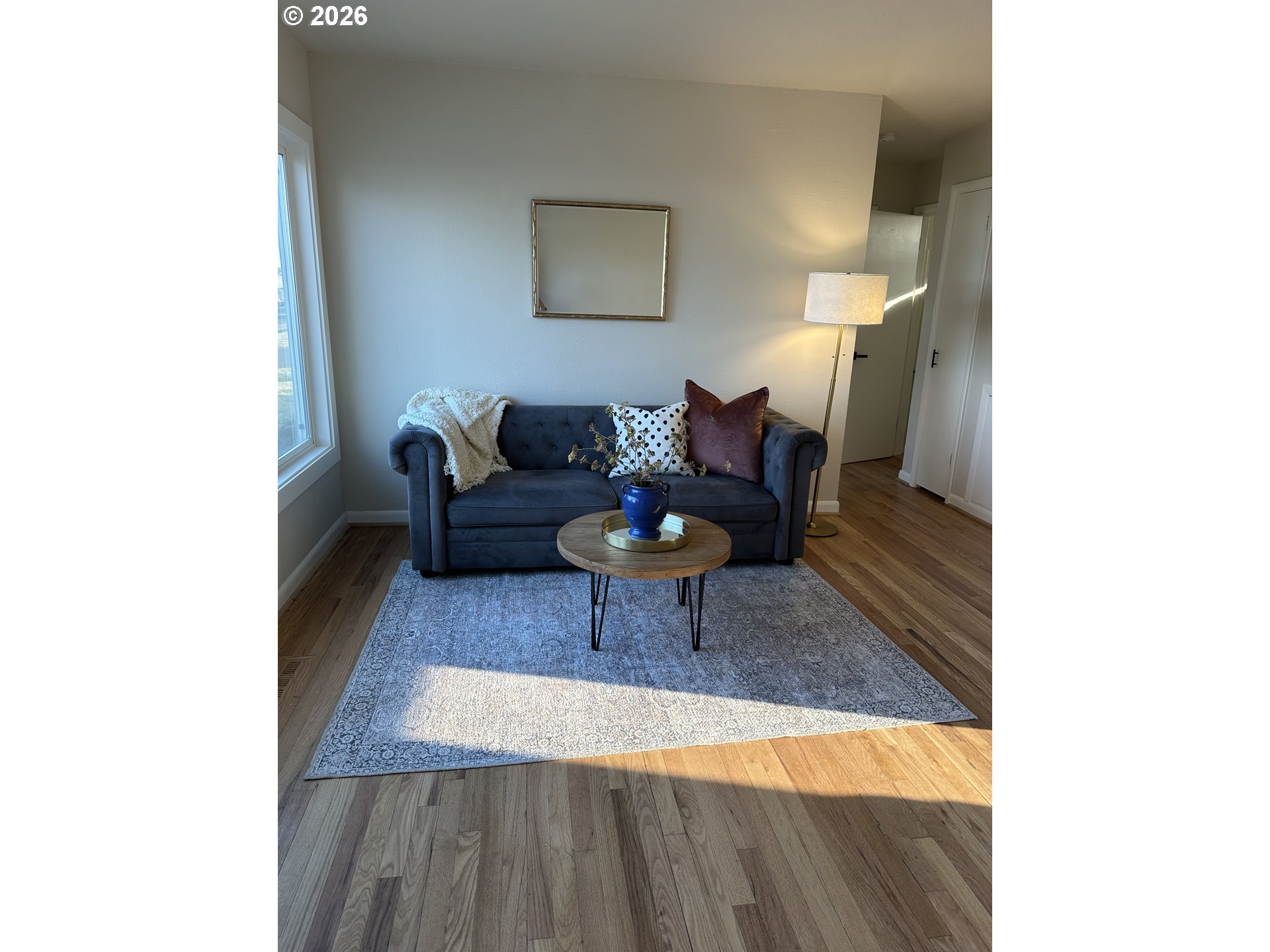 889 Sw Birch St Property Photo 10