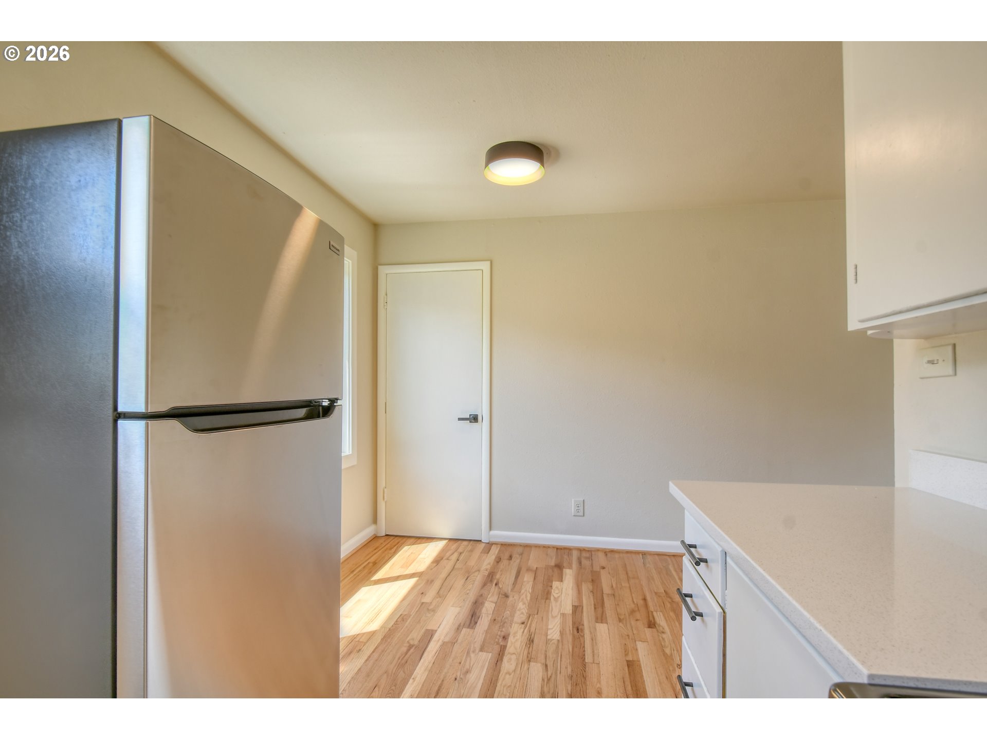 889 Sw Birch St Property Photo 17