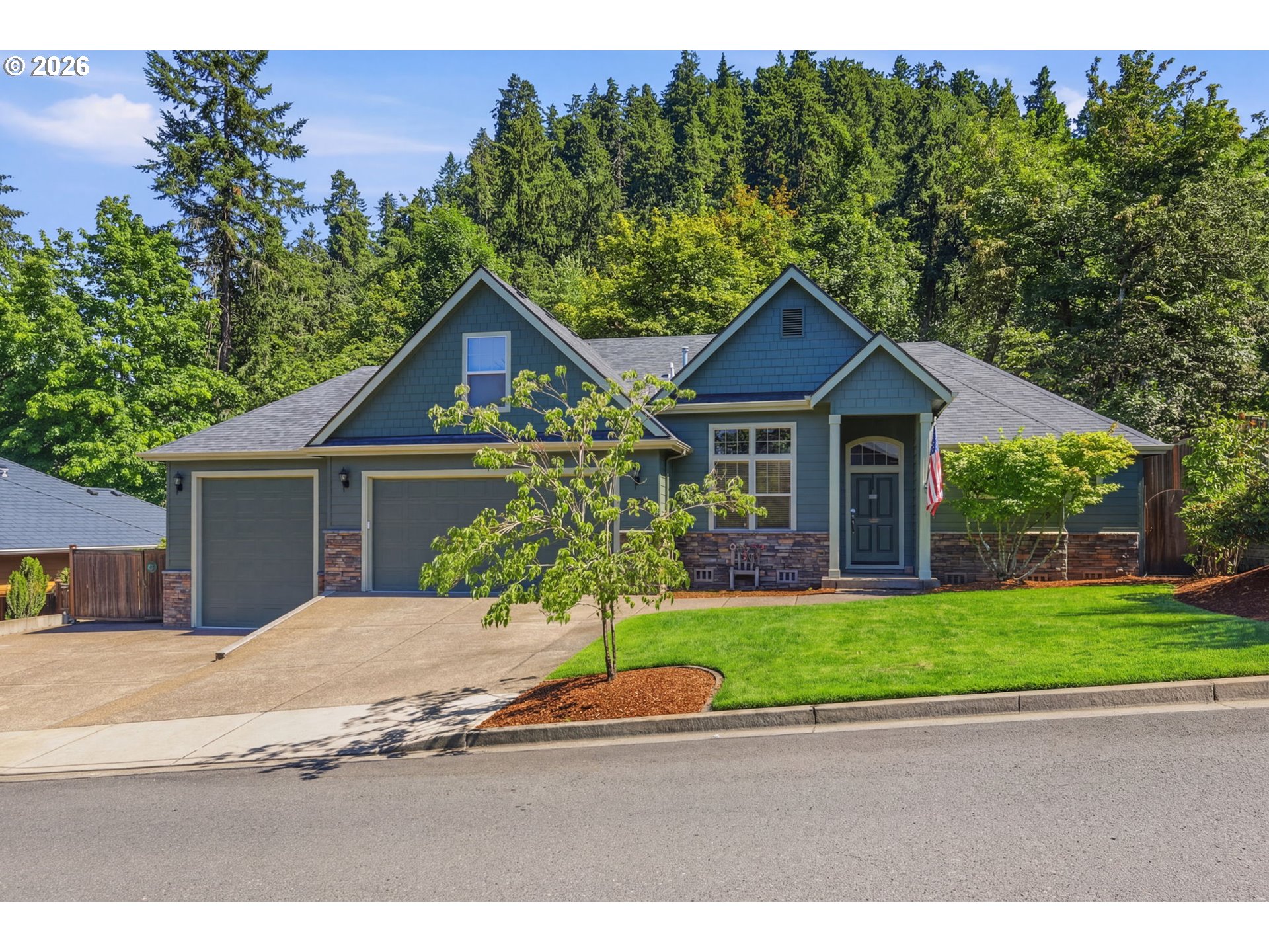 435 Mountaingate Dr Property Photo 1
