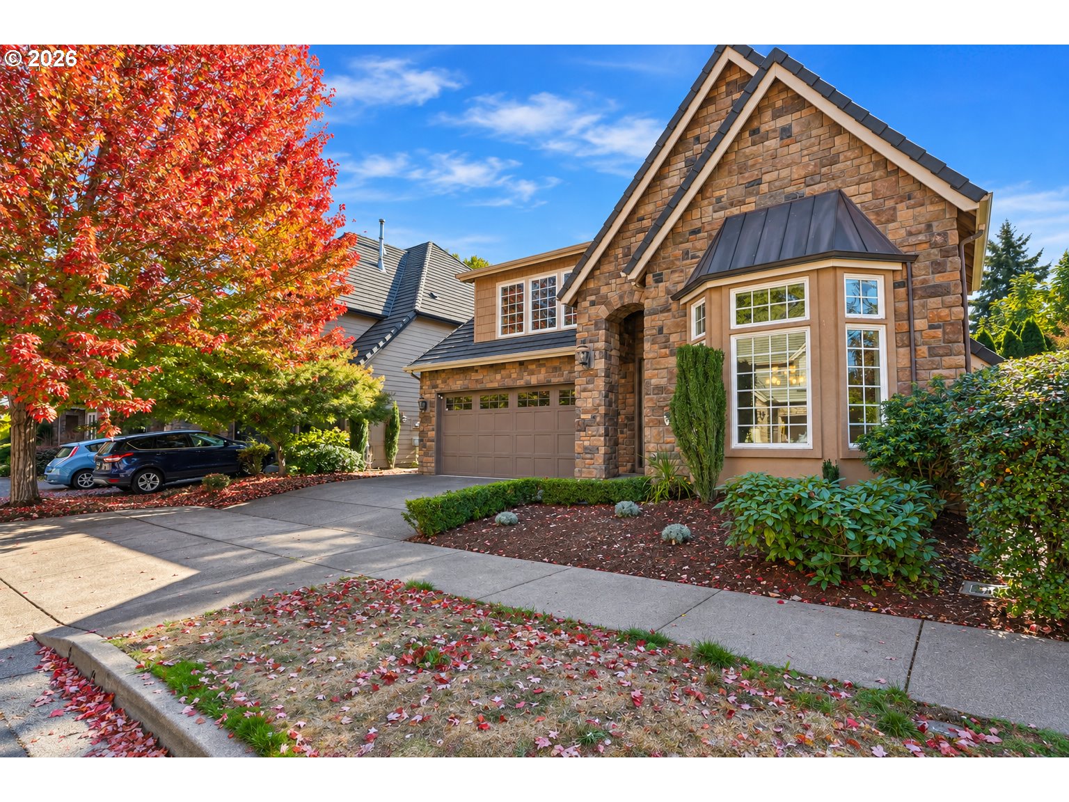 2240 Turnberry Ct Property Photo 2