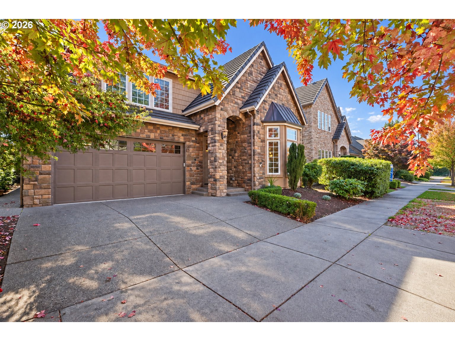 2240 Turnberry Ct Property Photo 4