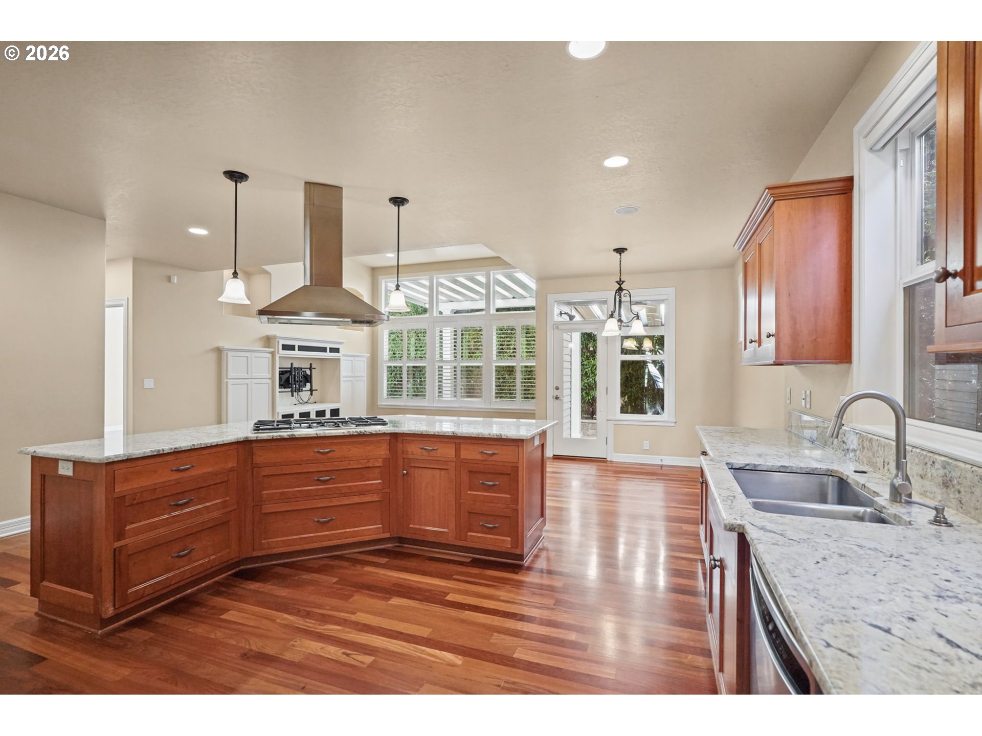 2240 Turnberry Ct Property Photo 14