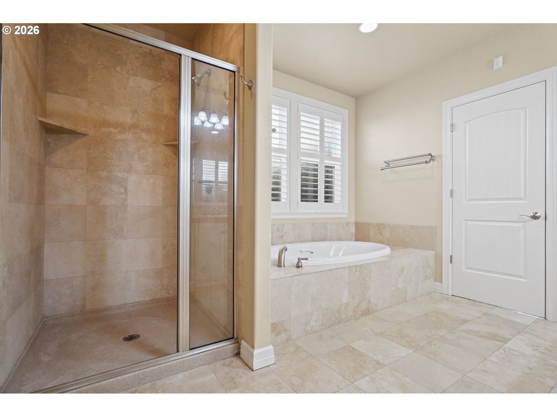 2240 Turnberry Ct Property Photo 25
