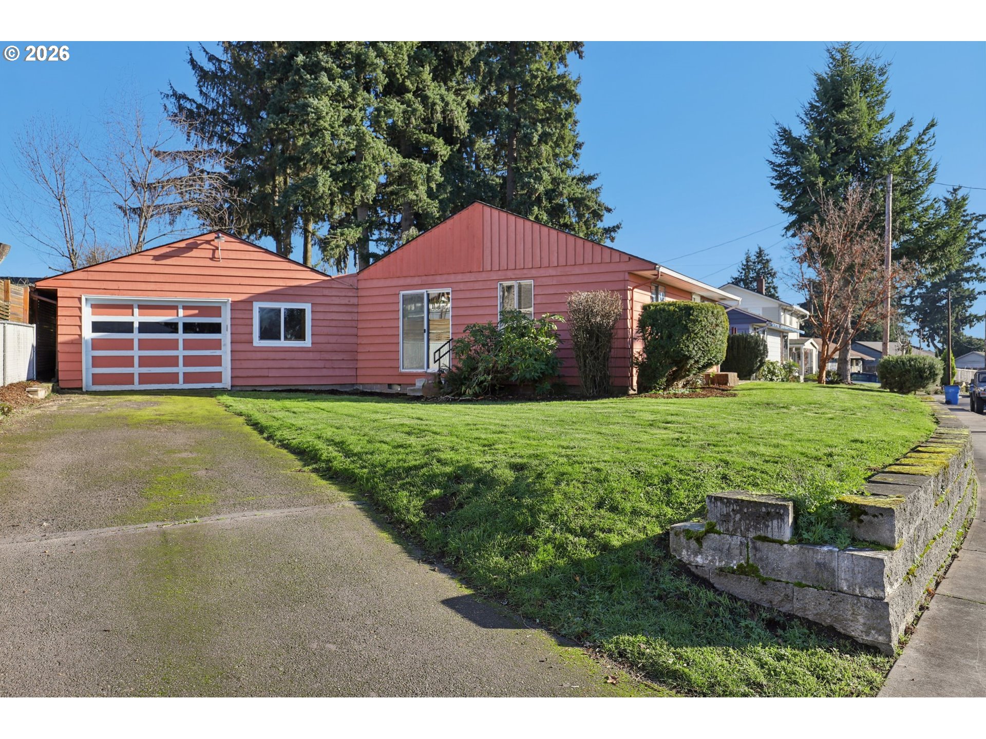 1311 E 32nd Ave Property Photo 1