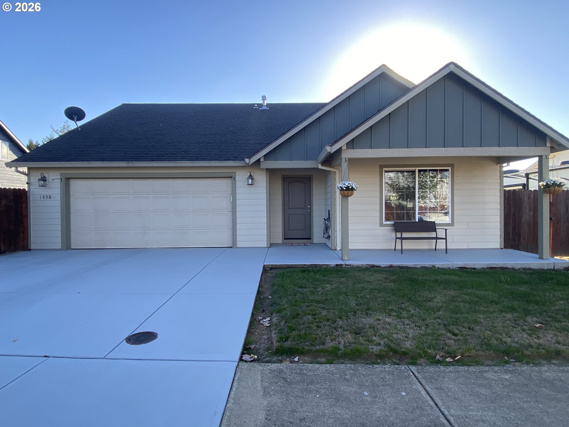 1458 AVERY DR Property Photo 1