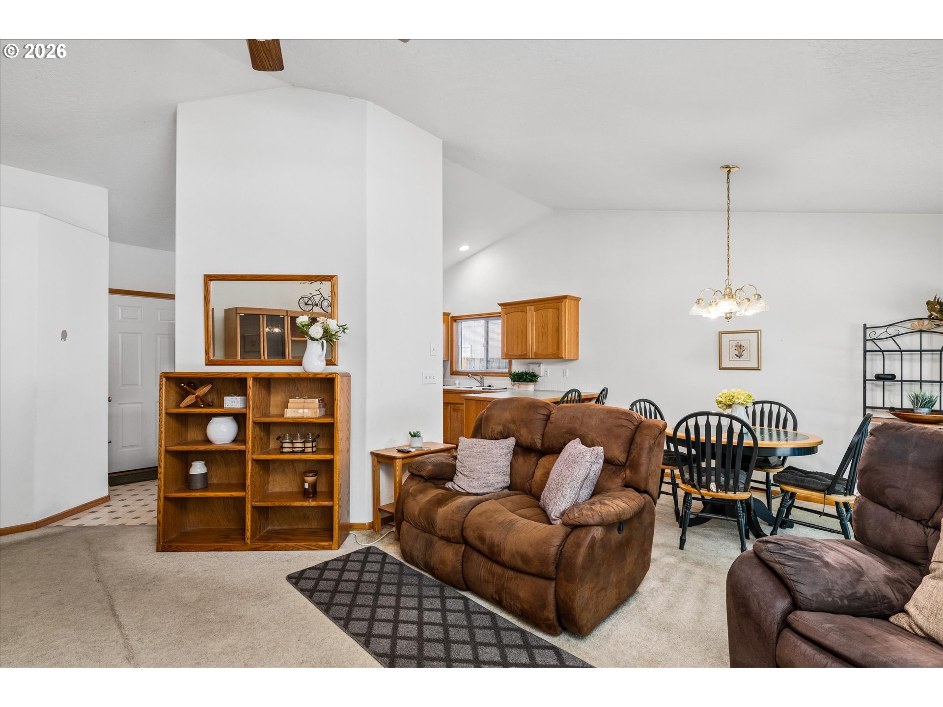 4264 Cole Way Property Photo 8
