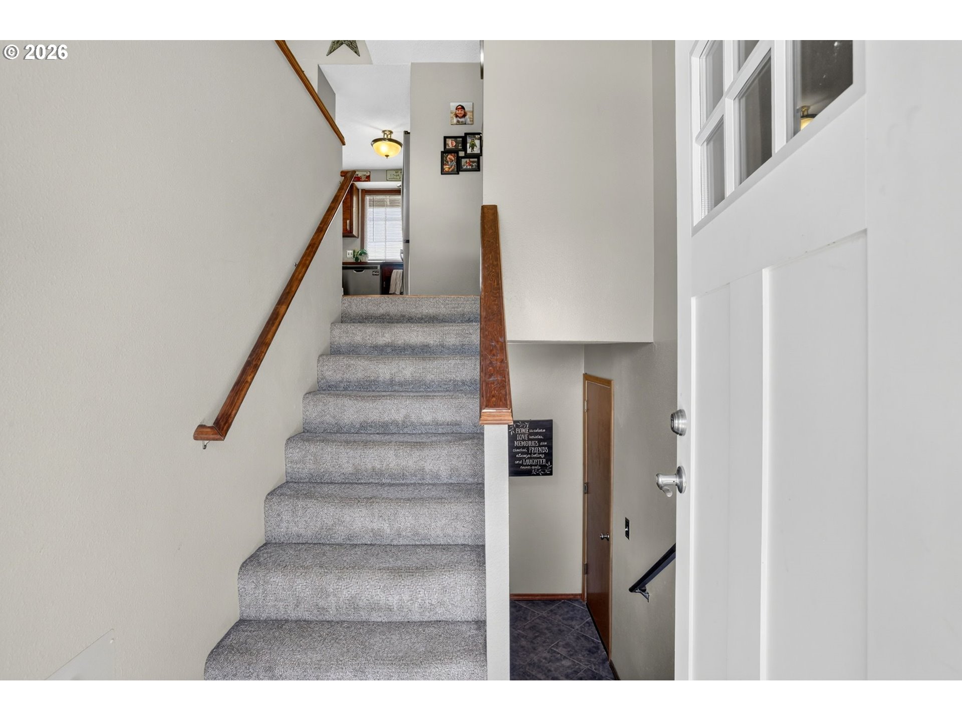 1600 Nw Angeline Ave Property Photo 5