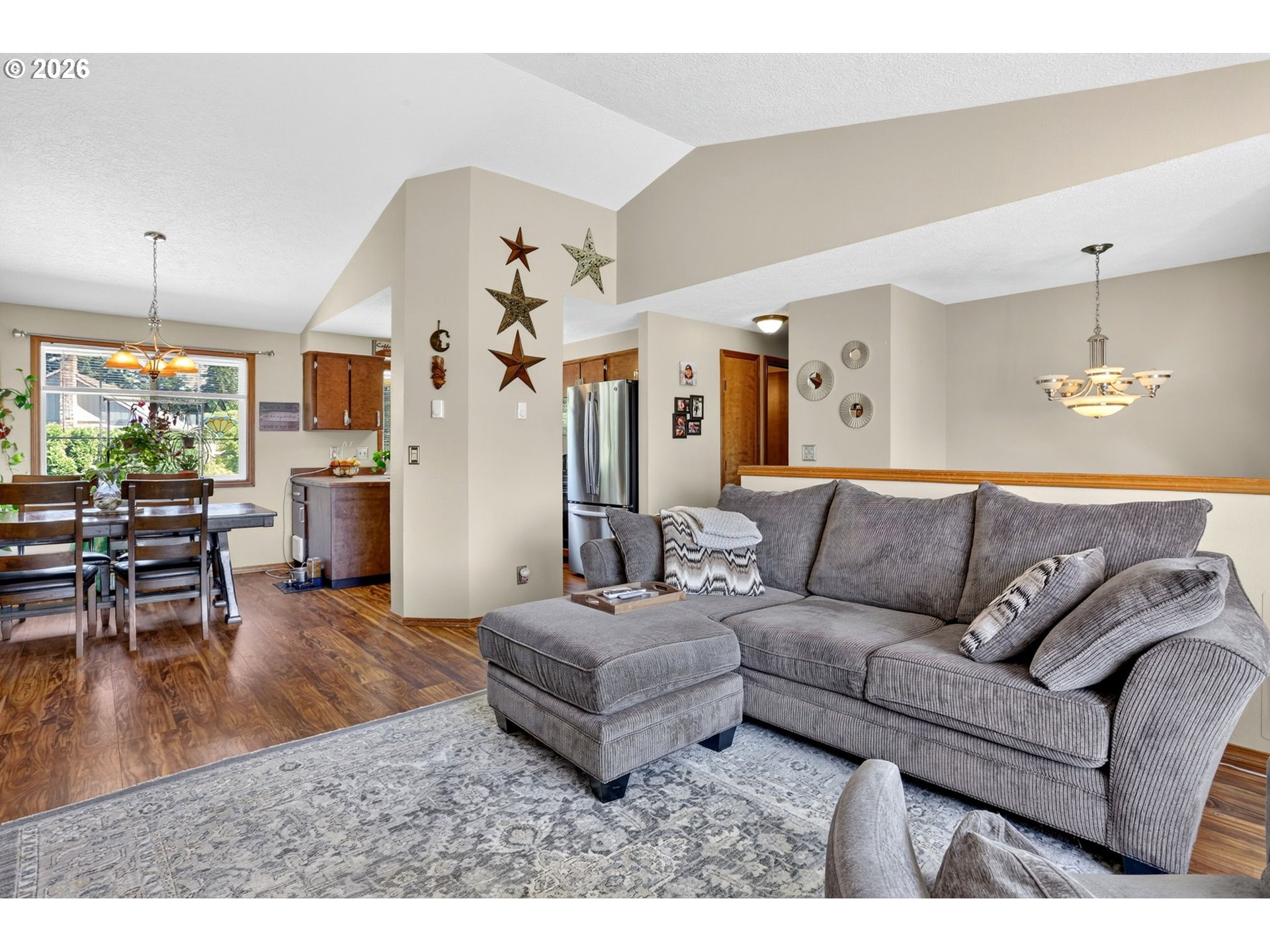 1600 Nw Angeline Ave Property Photo 11