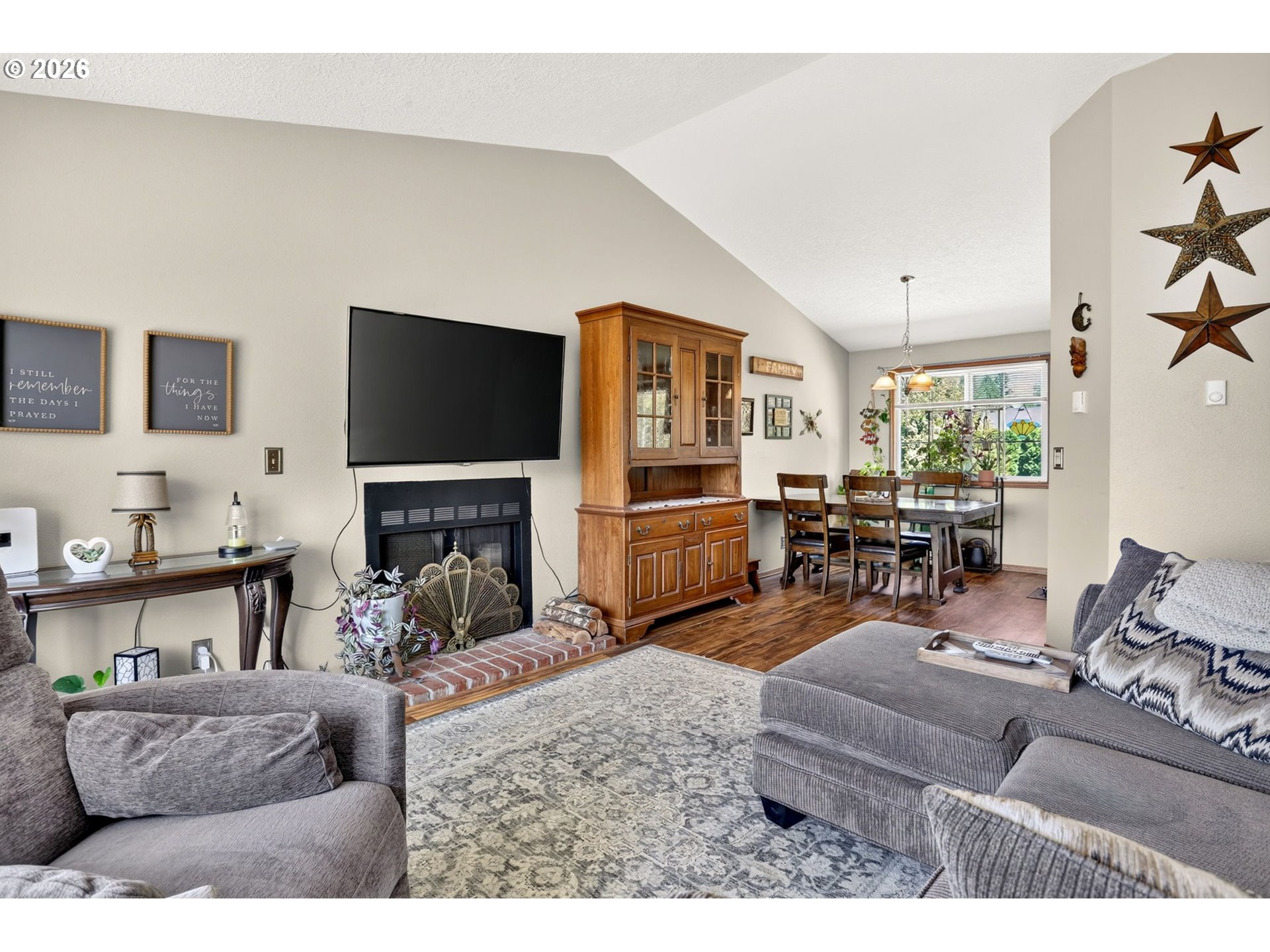 1600 Nw Angeline Ave Property Photo 12