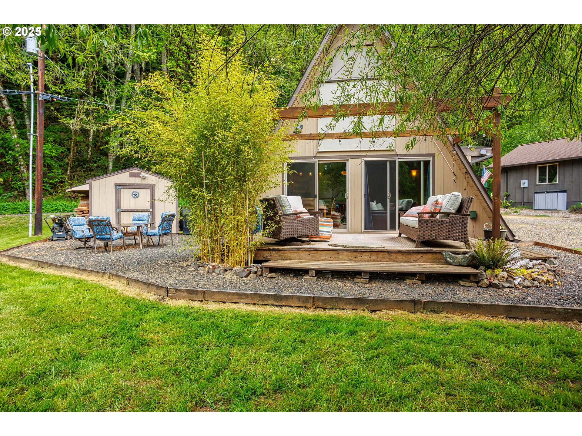 10252 Lakeview Dr Property Photo 5