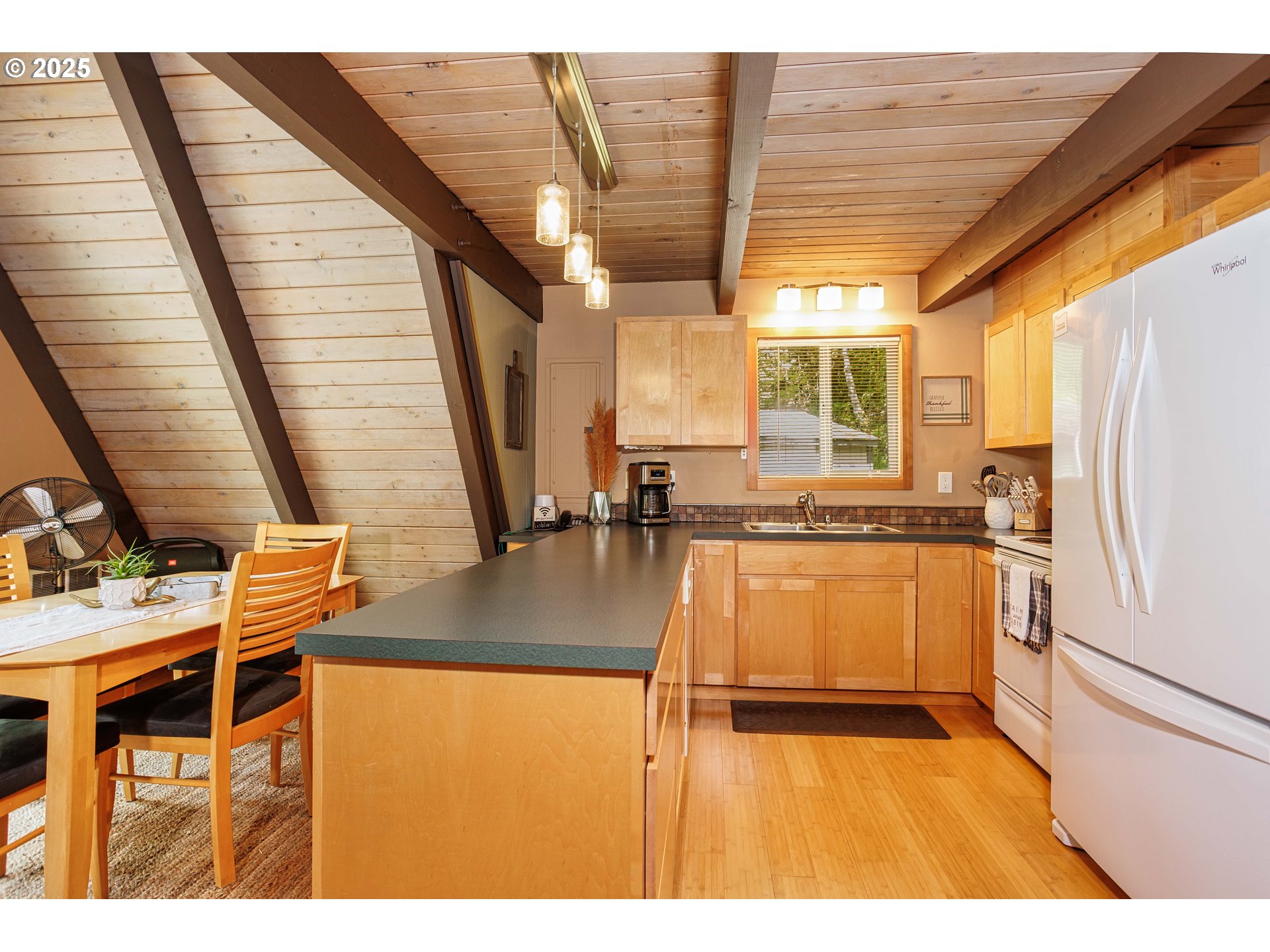 10252 Lakeview Dr Property Photo 10