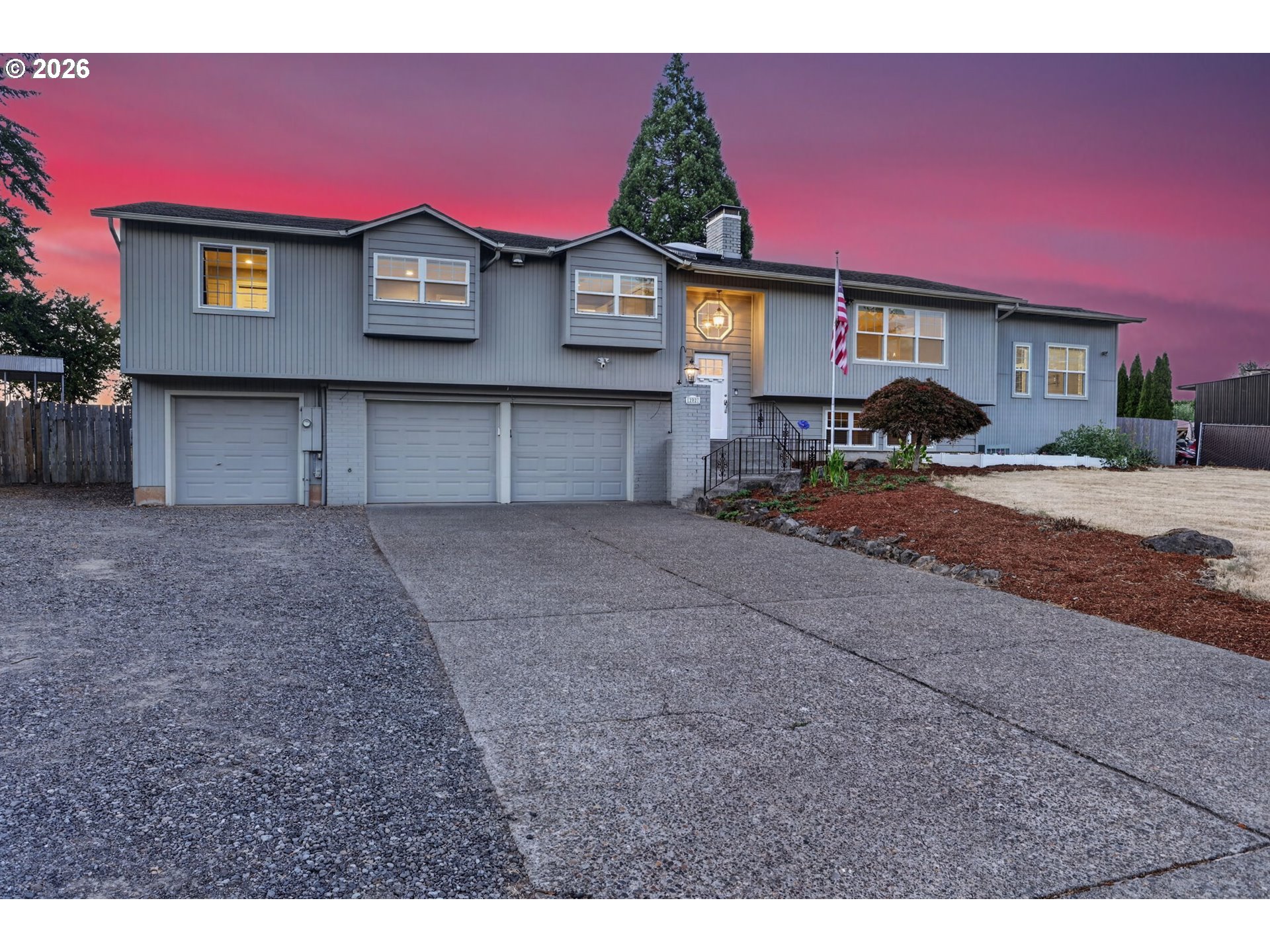 12020 SE ANNA CT