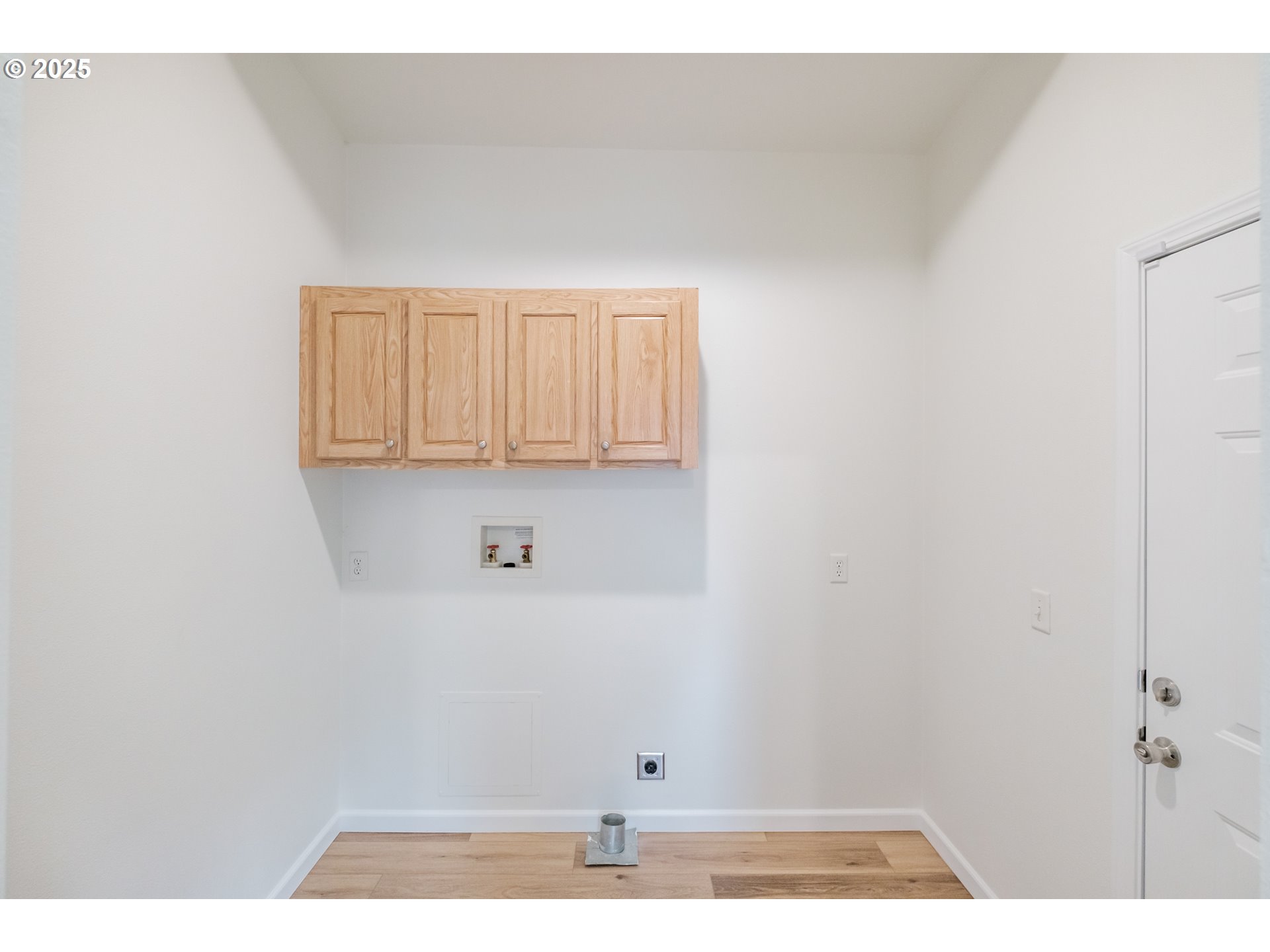 2110 Ne Willamette Ave Property Photo 25