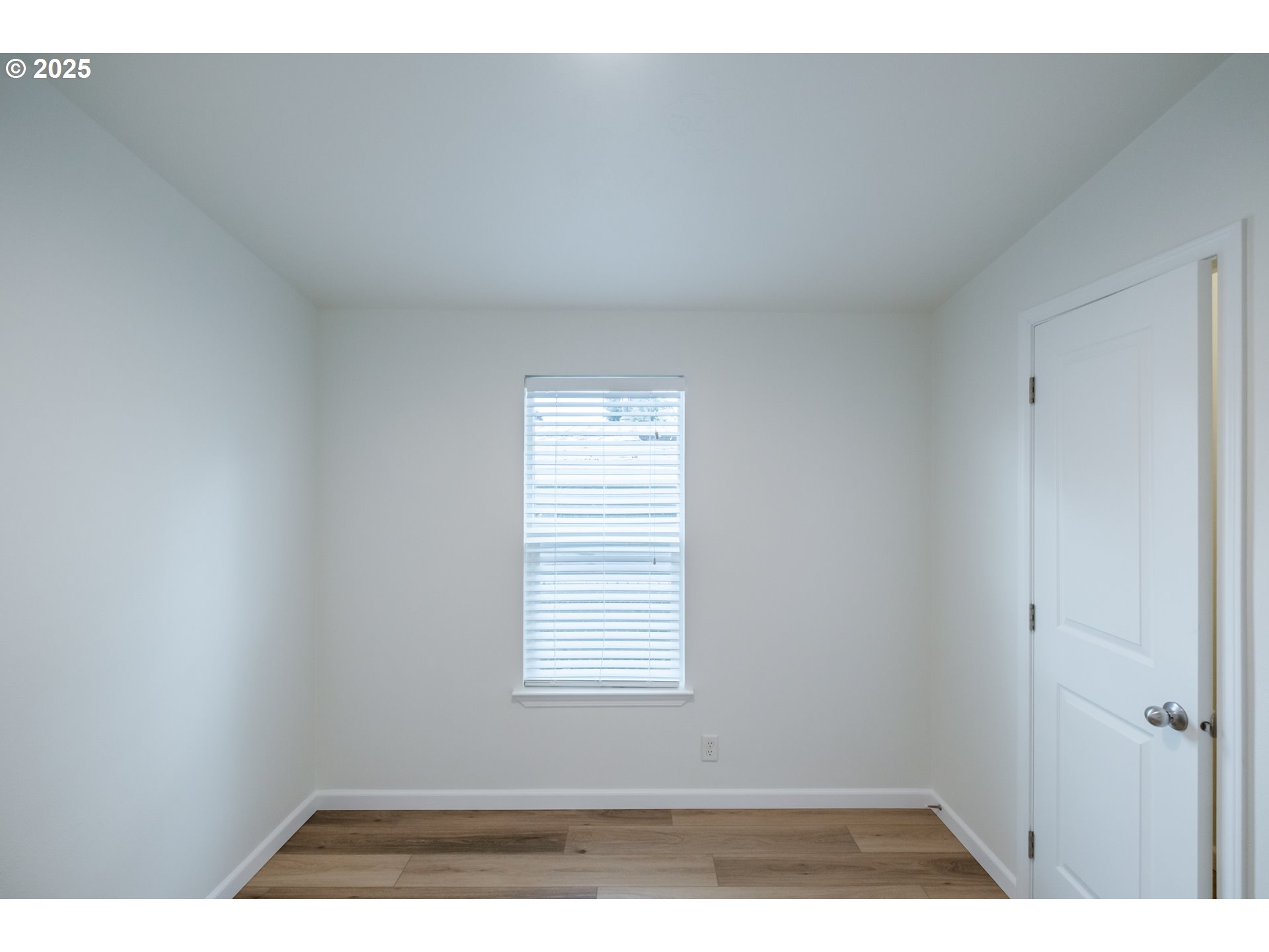2110 Ne Willamette Ave Property Photo 38
