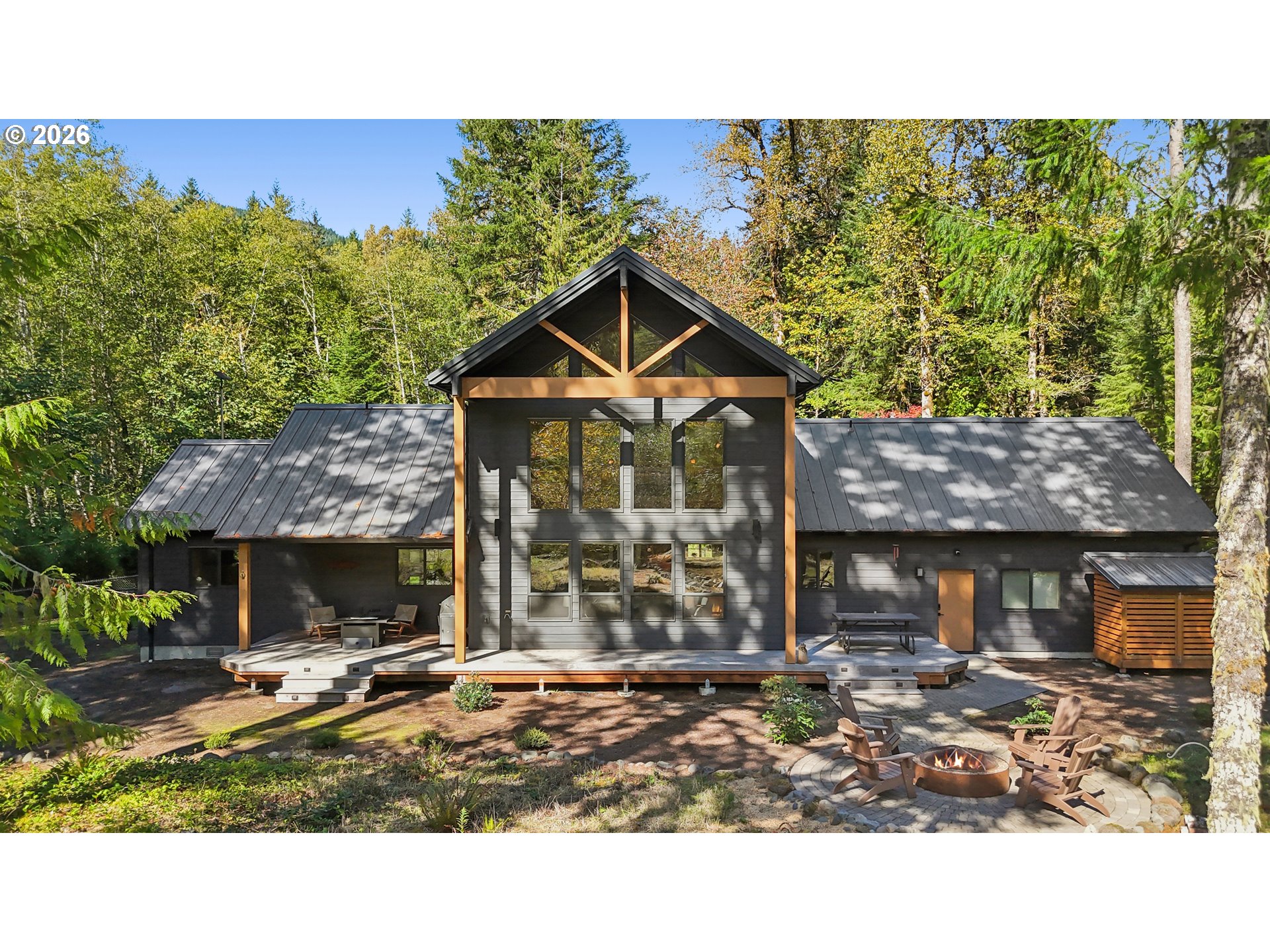 21994 E Lolo Pass Rd Property Photo 1