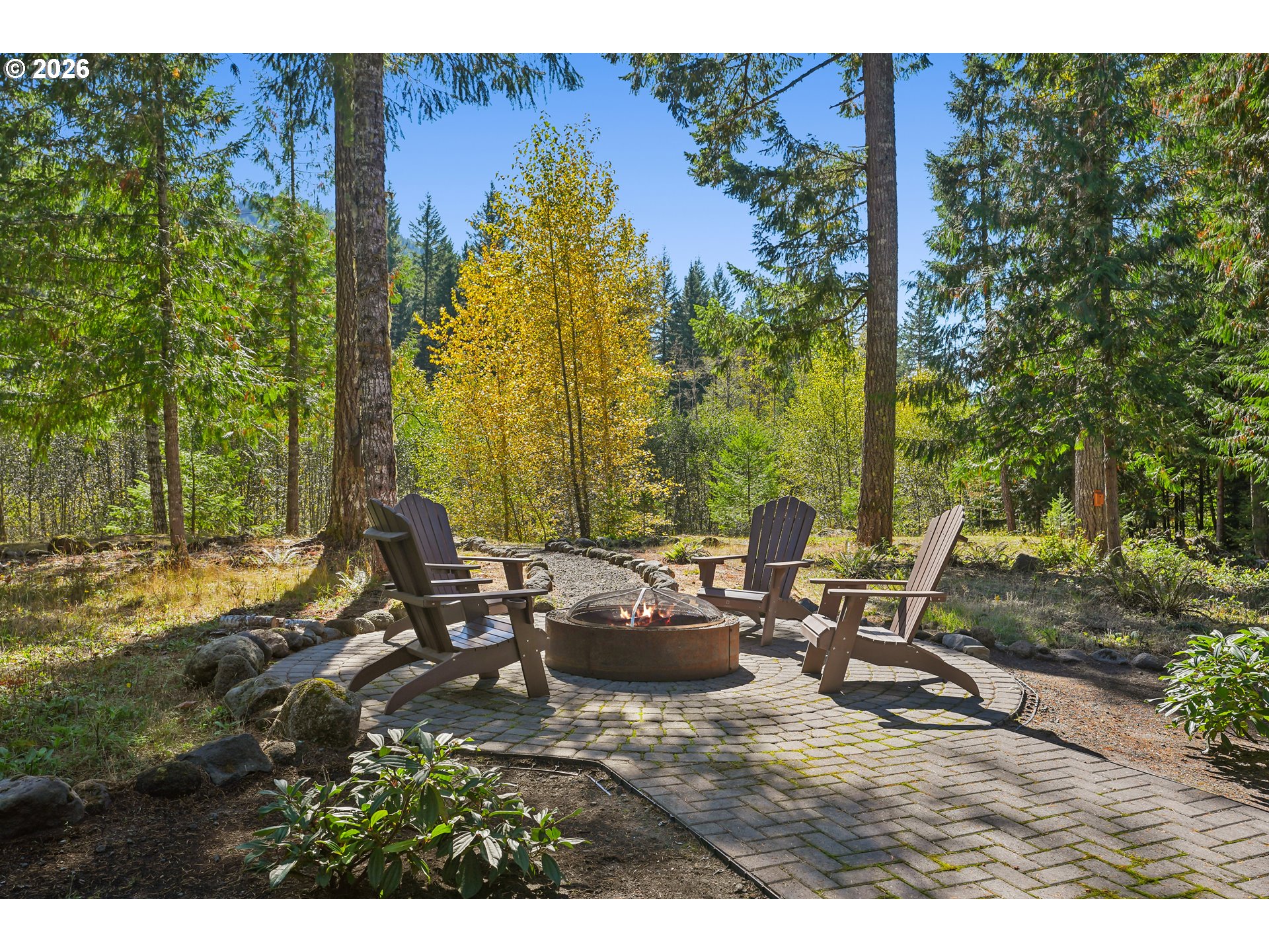 21994 E Lolo Pass Rd Property Photo 33