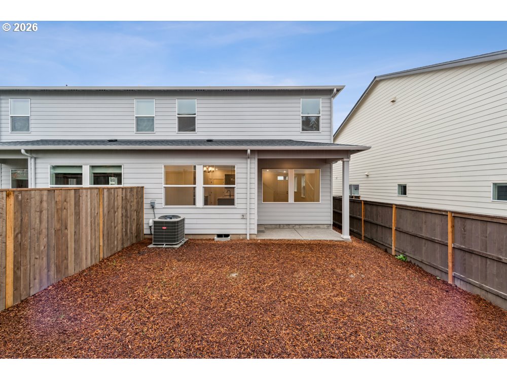 904 Rosebud Ct Property Photo 2