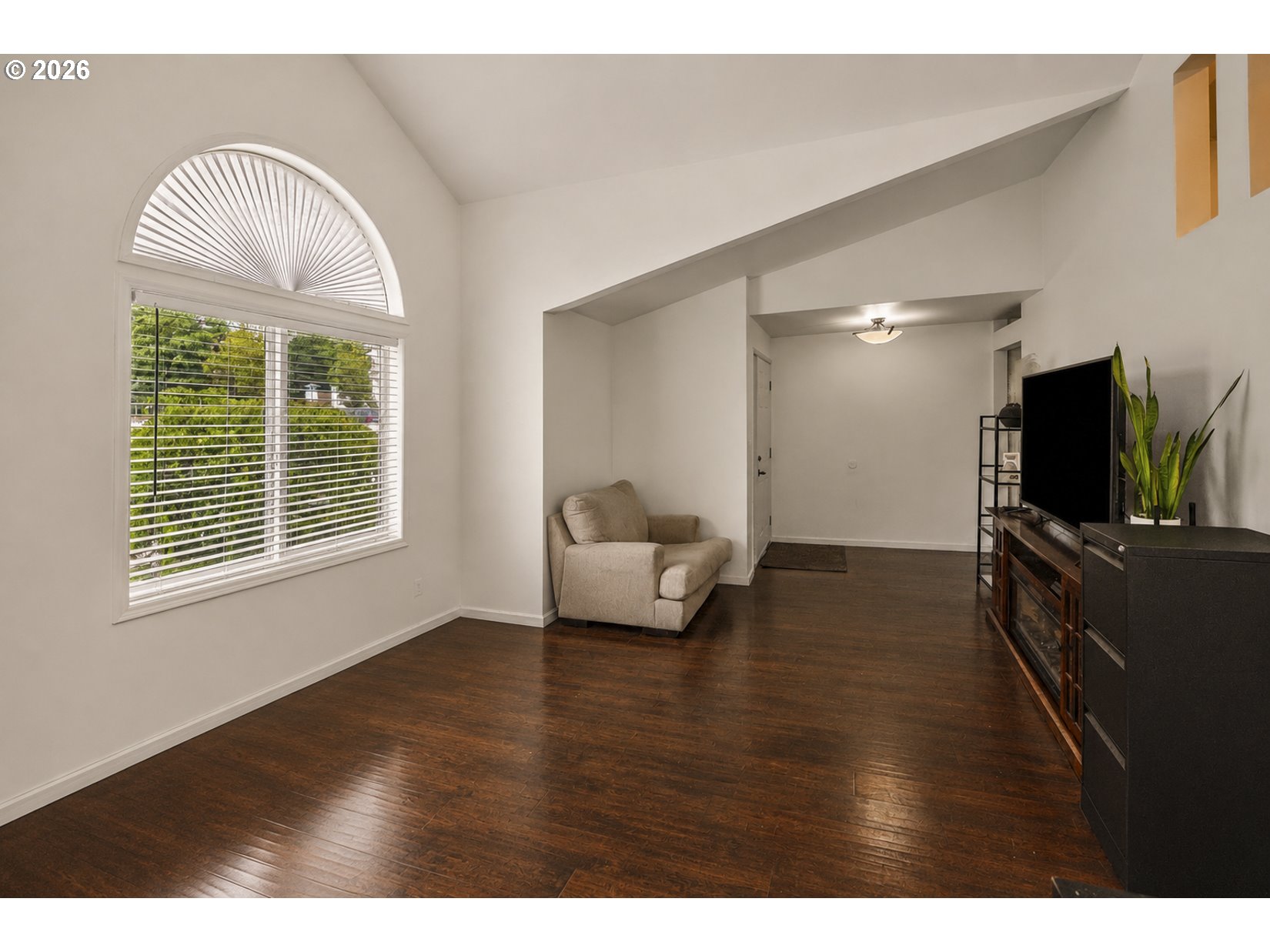 2448 Nw Norwood St Property Photo 16