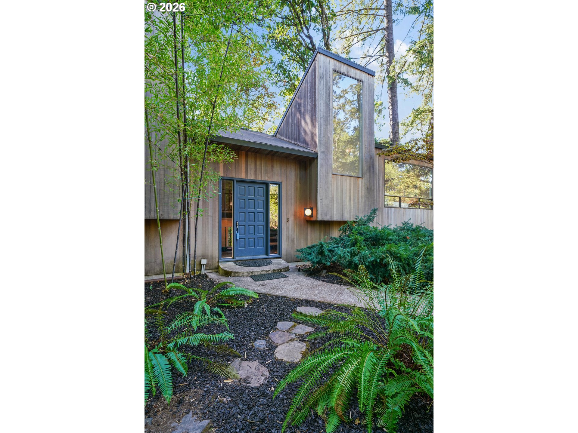 4298 River Rd S Property Photo 3