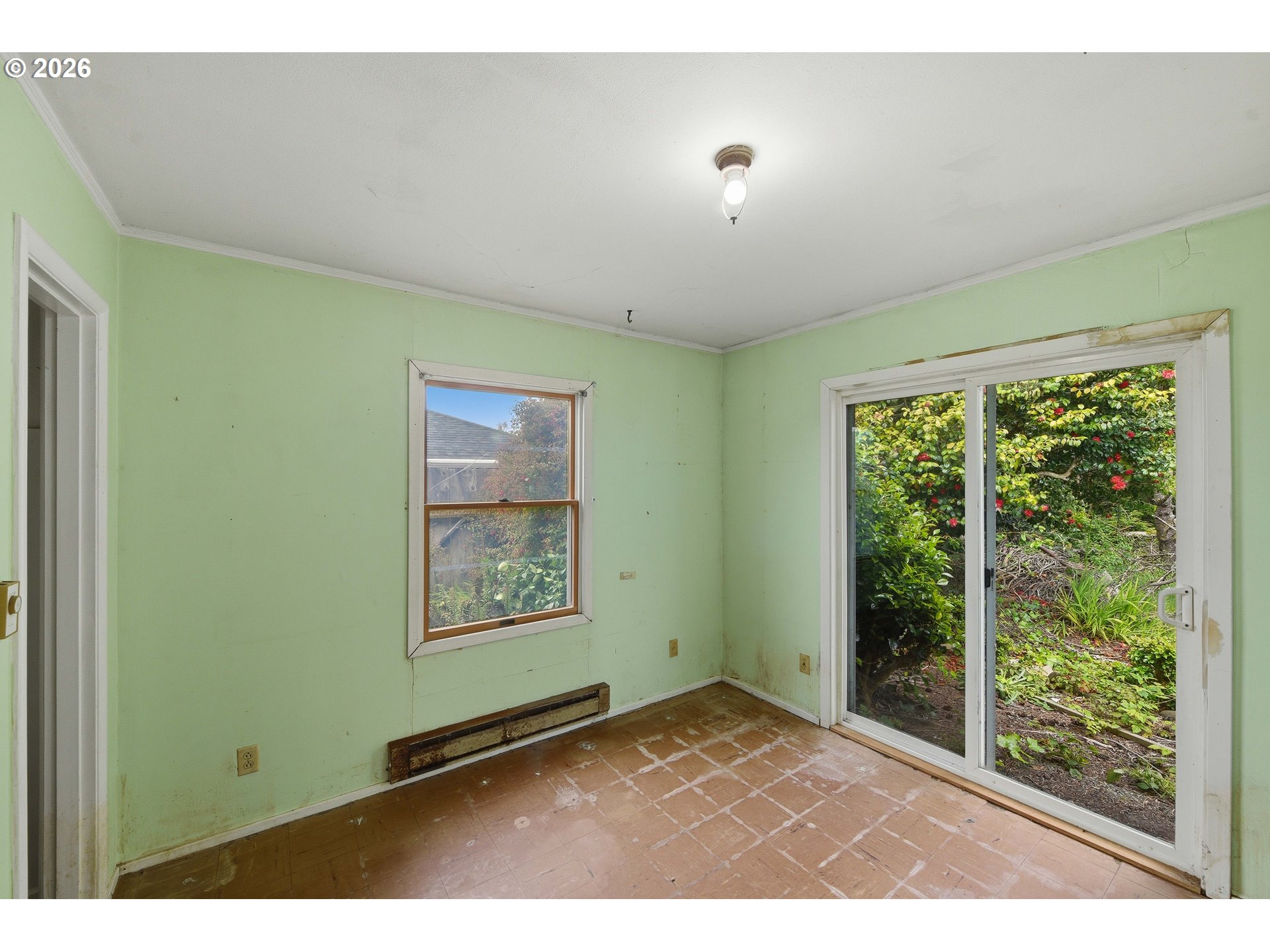 1691 Grant St Property Photo 4