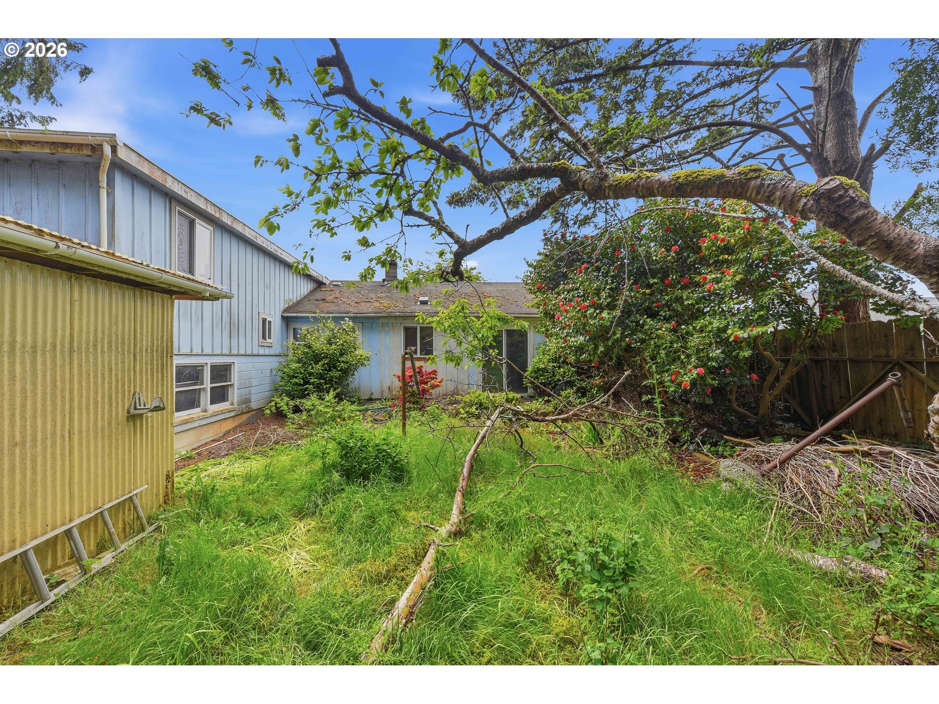 1691 Grant St Property Photo 28