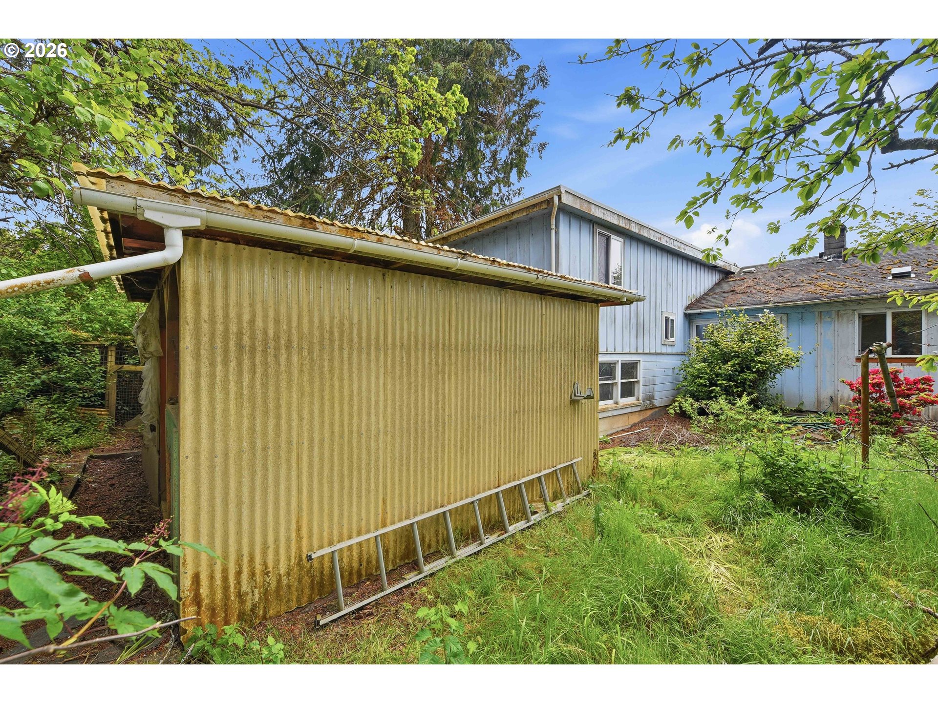 1691 Grant St Property Photo 29