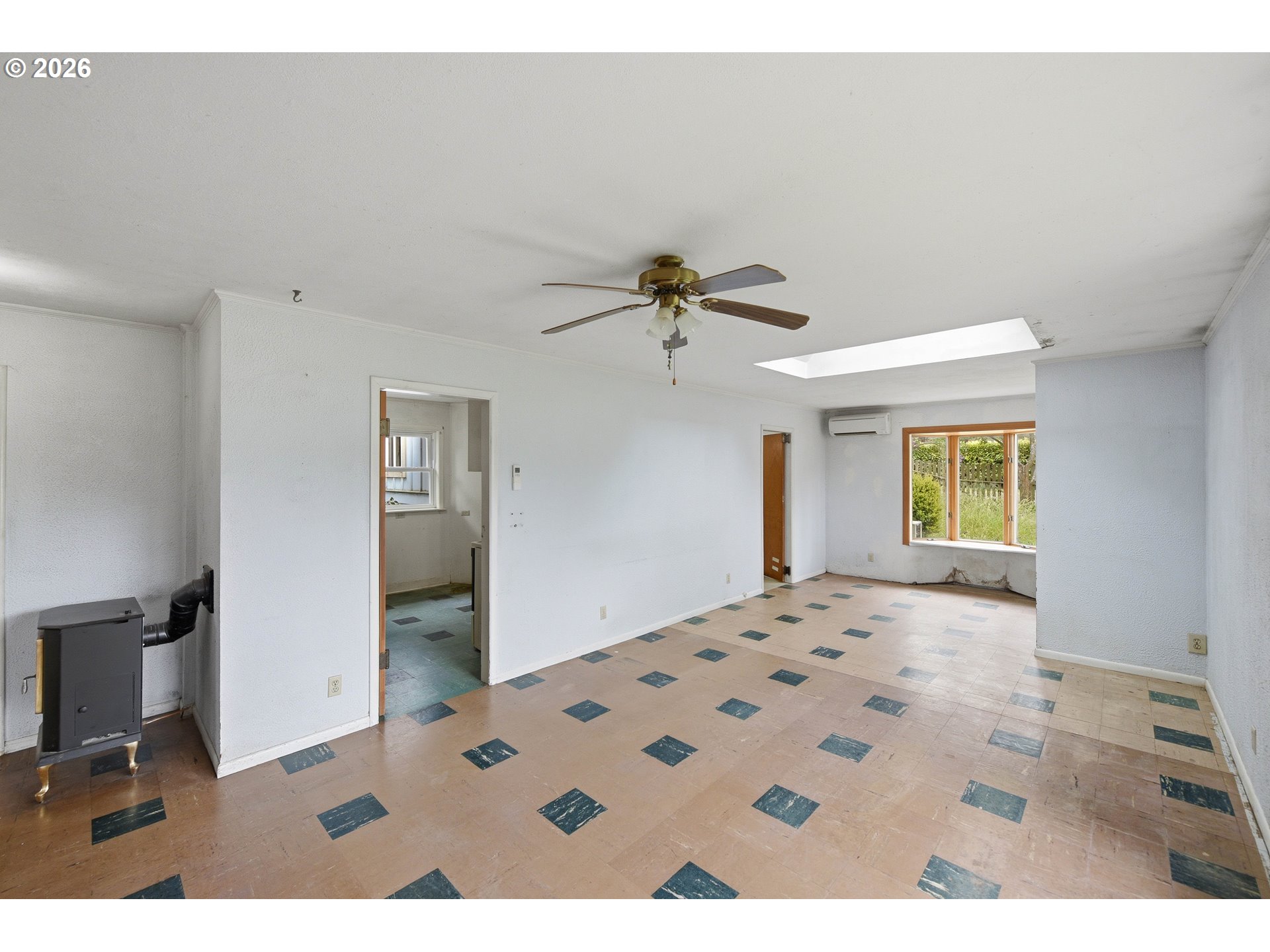 1691 Grant St Property Photo 33