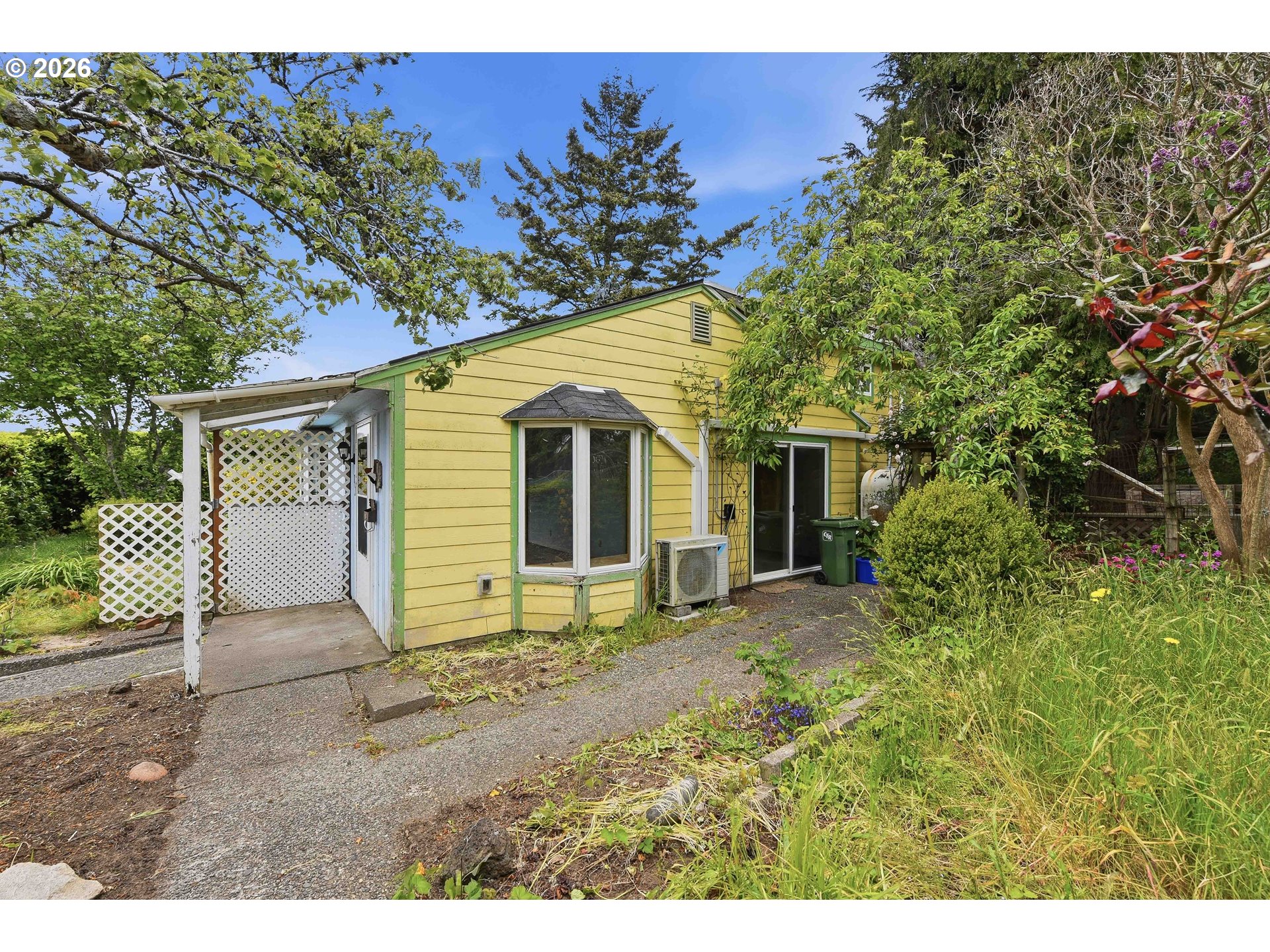 1691 Grant St Property Photo 42