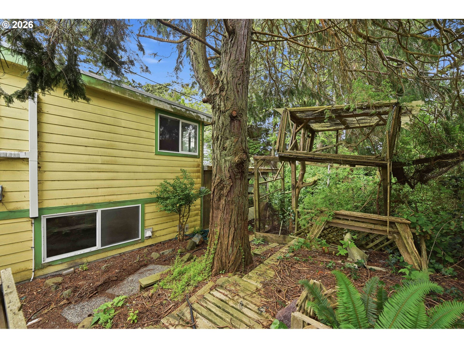 1691 Grant St Property Photo 44