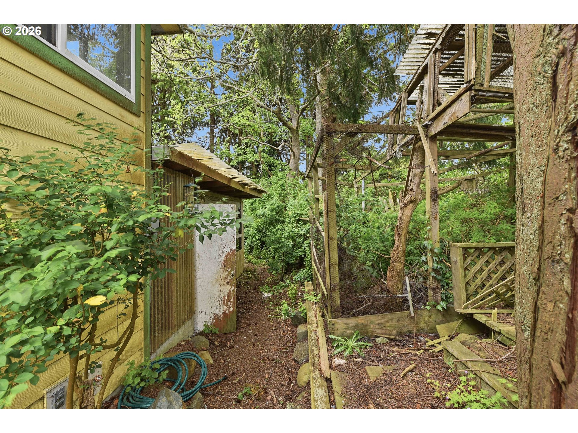1691 Grant St Property Photo 45