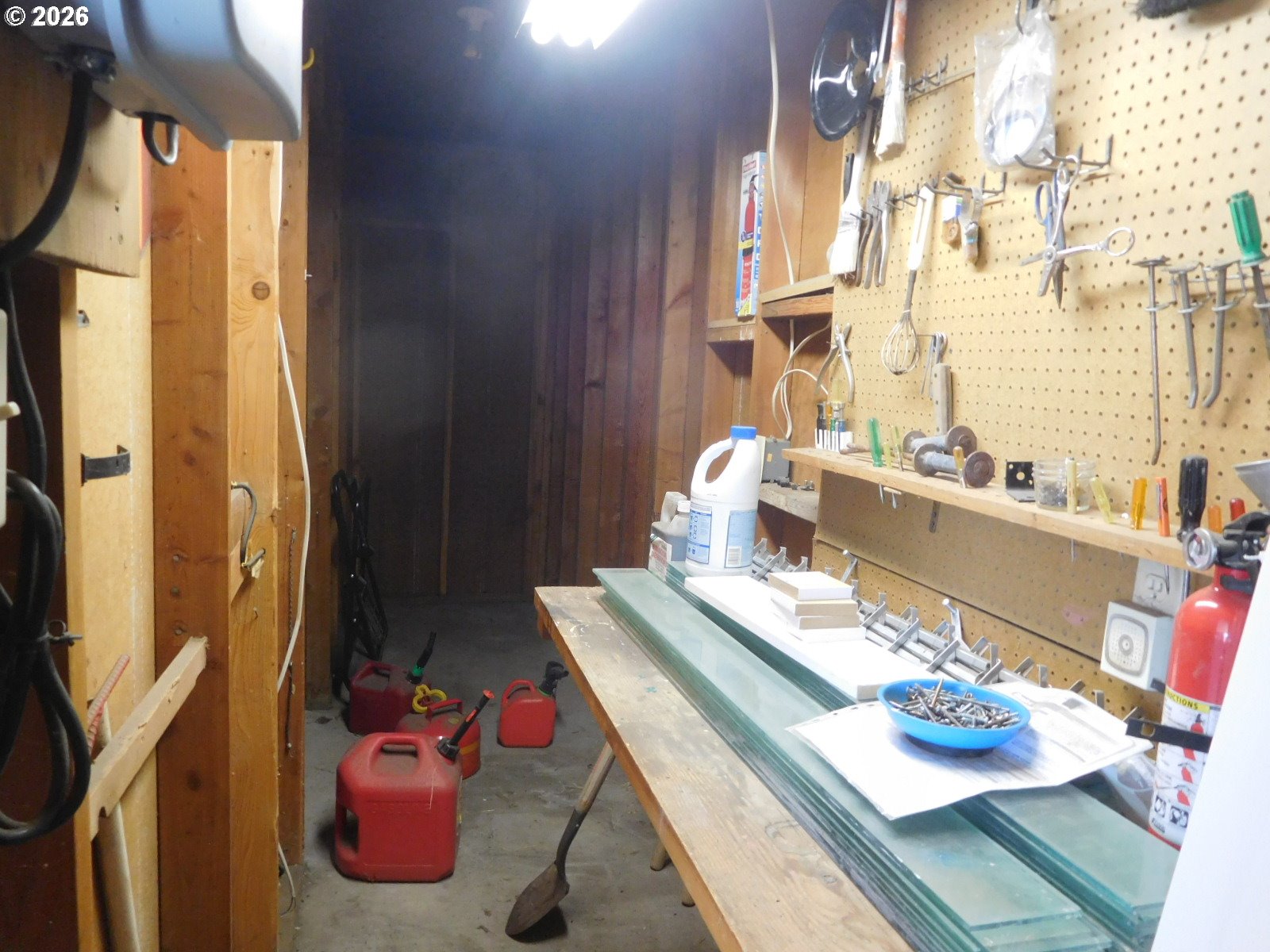 910 Cowl St 14 Property Photo 5