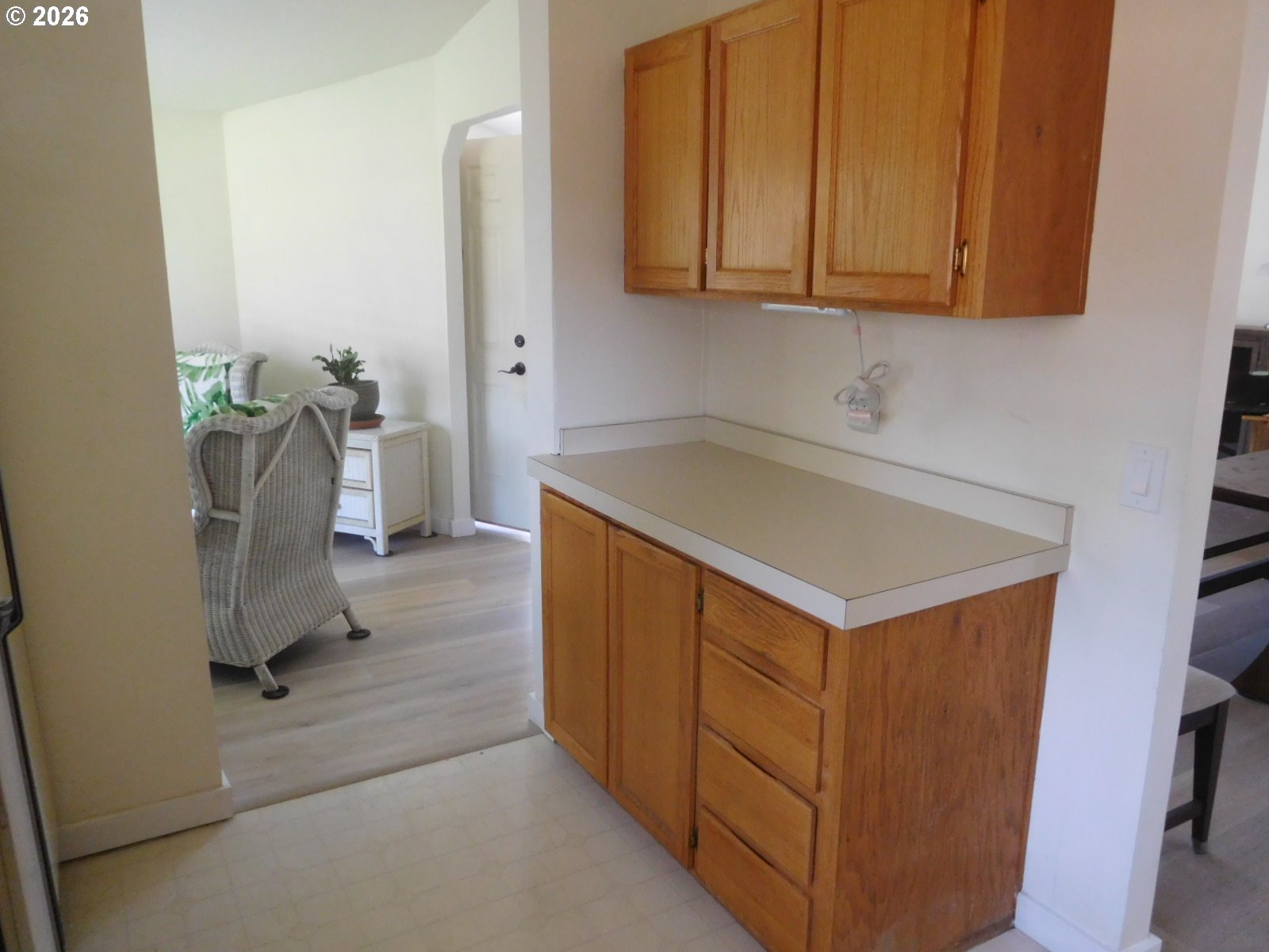910 Cowl St 14 Property Photo 11
