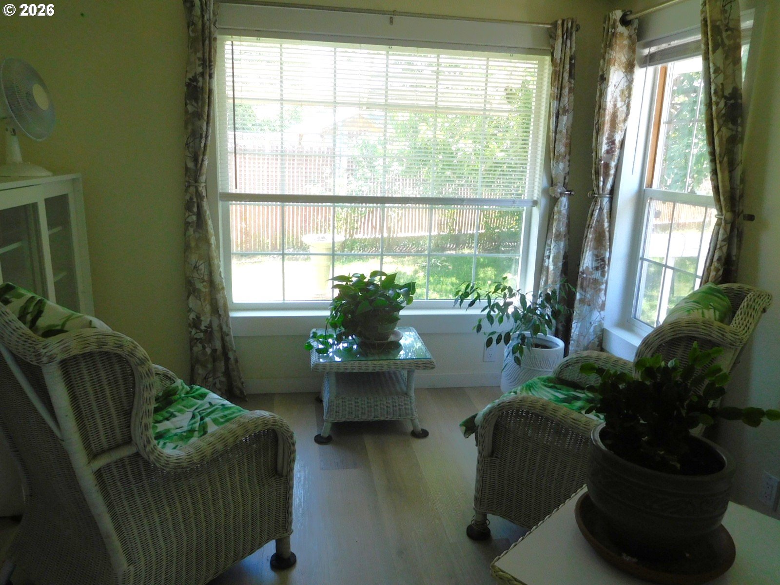 910 Cowl St 14 Property Photo 29